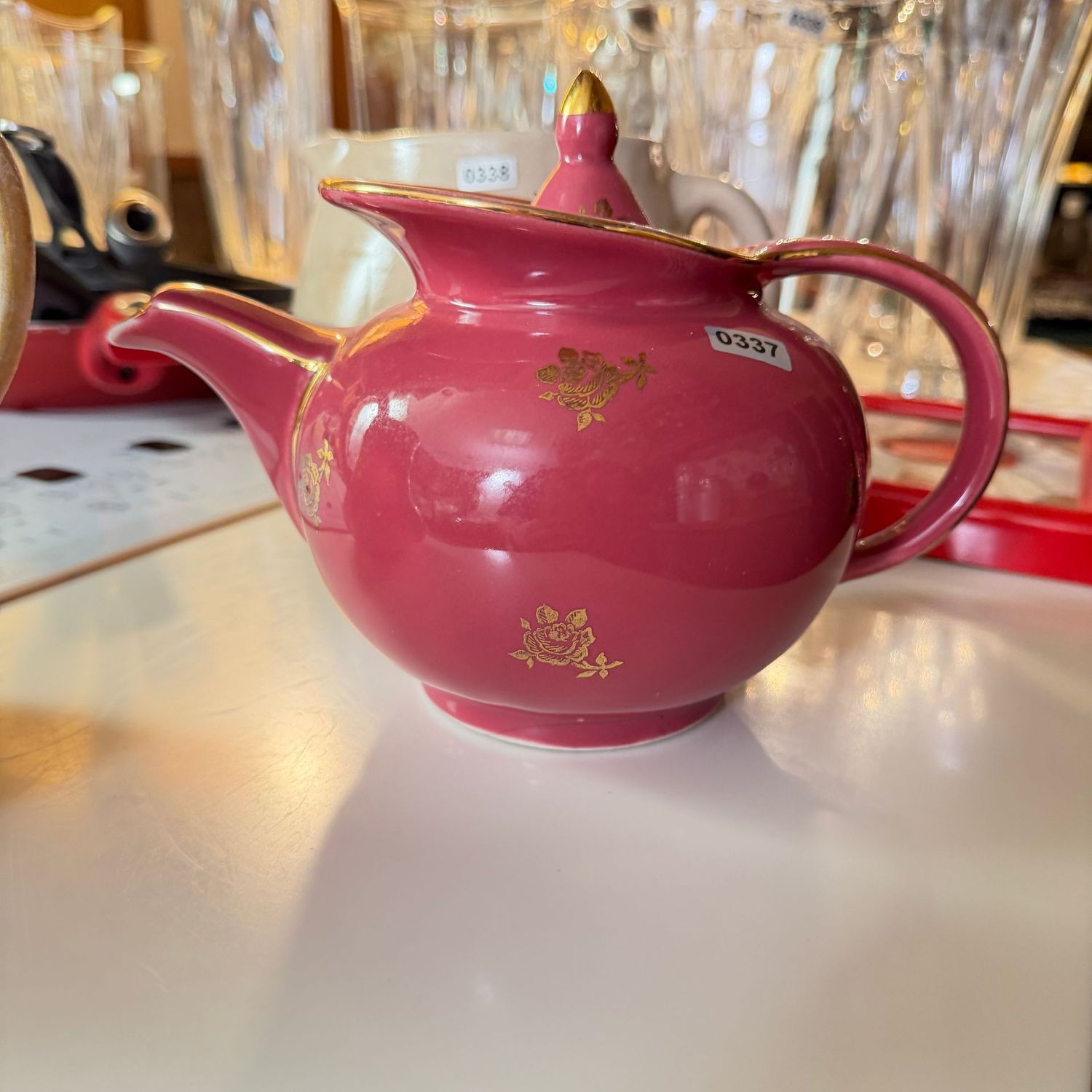Hall windshield mauve teapot, S0337 Hall windshield mauve teapot, S0337