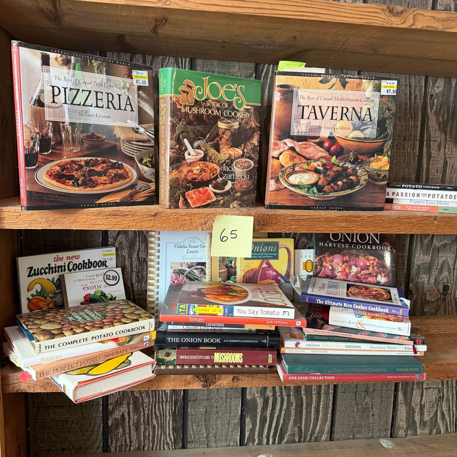 Box Lot (Packed - approx. 30 lbs. in box) cookbooks, 65, Pizza, potatoes, union, mushrooms & more Box Lot (Packed - approx. 30 lbs. in box) cookbooks, 65, Pizza, potatoes, union, mushrooms & more