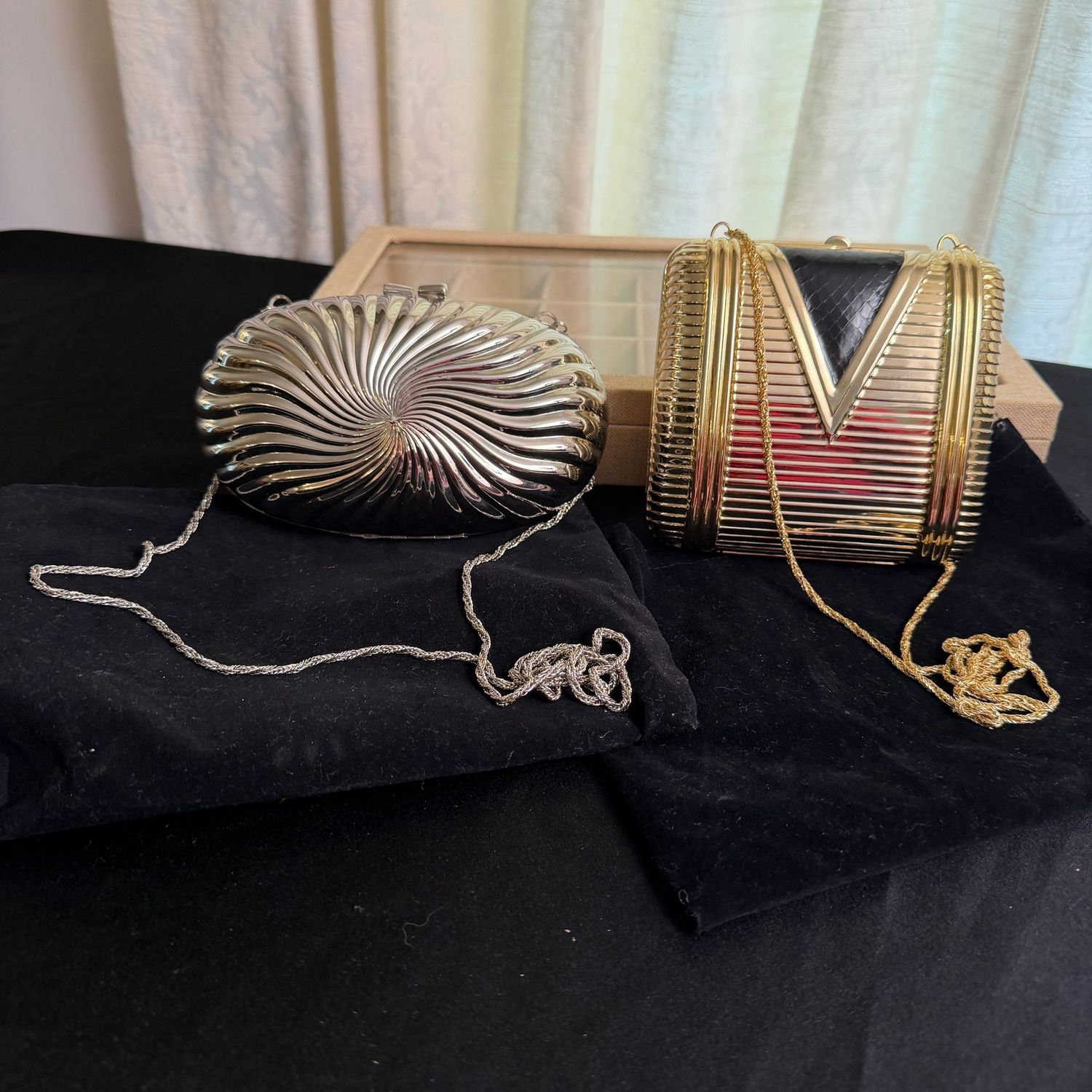Evening bags S0667, metal gold and silver-tone Evening bags S0667, metal gold and silver-tone