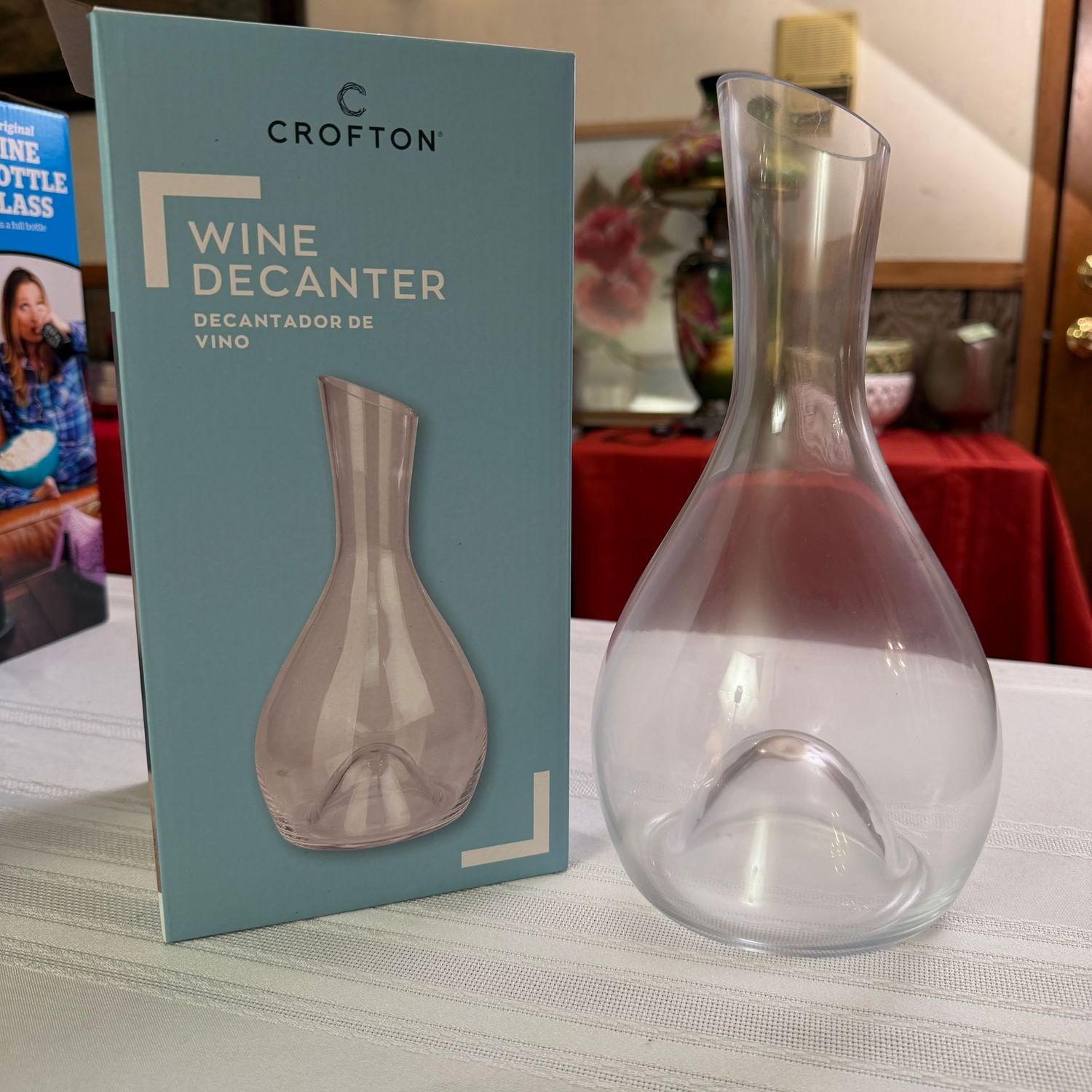 Crofton wine decanter, new in box, S0718 Crofton wine decanter, new in box, S0718