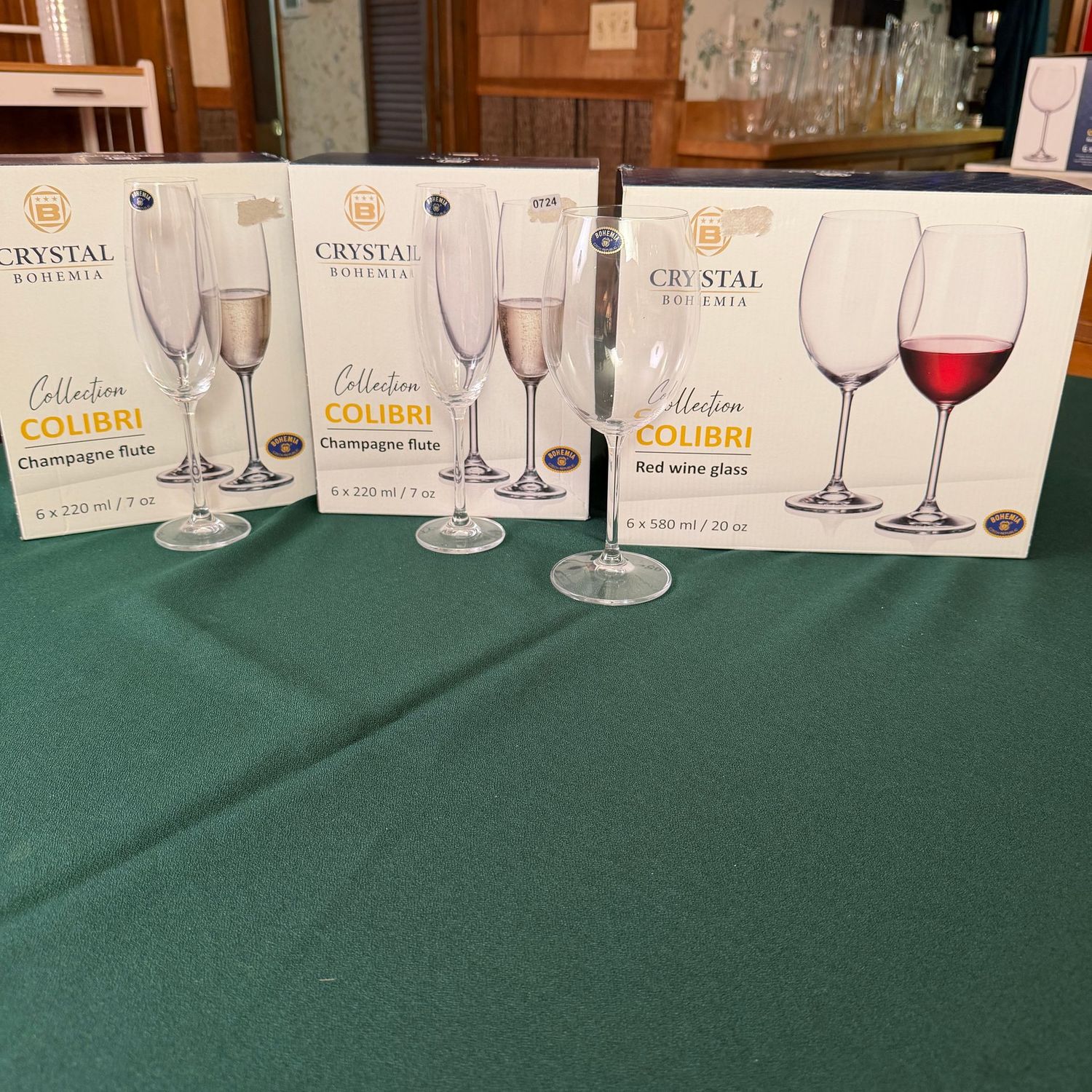 Crystal Bohemia Colibri 12 champagne flutes, 6 red wine glasses in box, S0724 Crystal Bohemia Colibri 12 champagne flutes, 6 red wine glasses in box, S0724