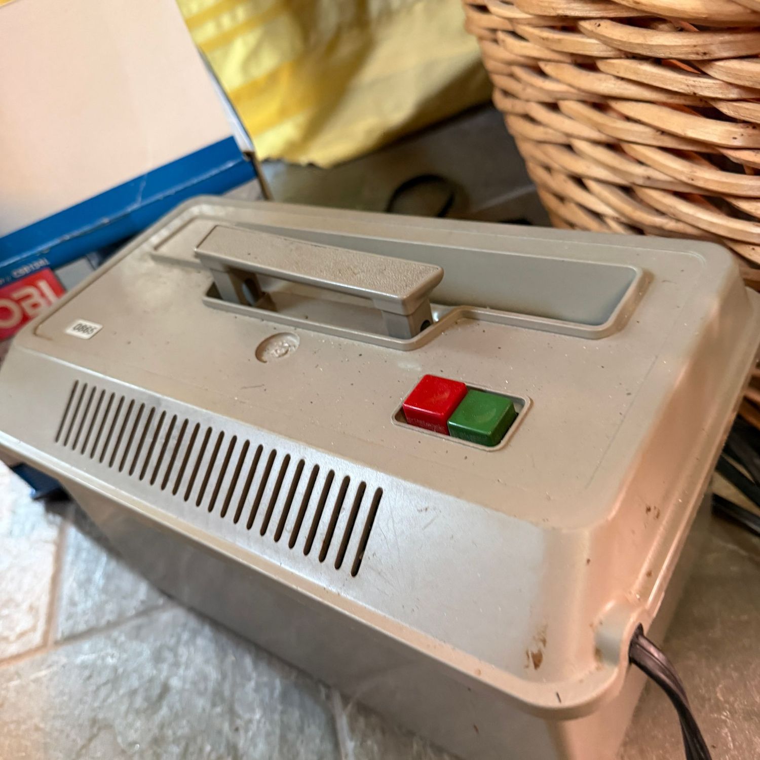 Vintage Panasonic paper shredder (just the top), very heavy, S0865 Vintage Panasonic paper shredder (just the top), very heavy, S0865