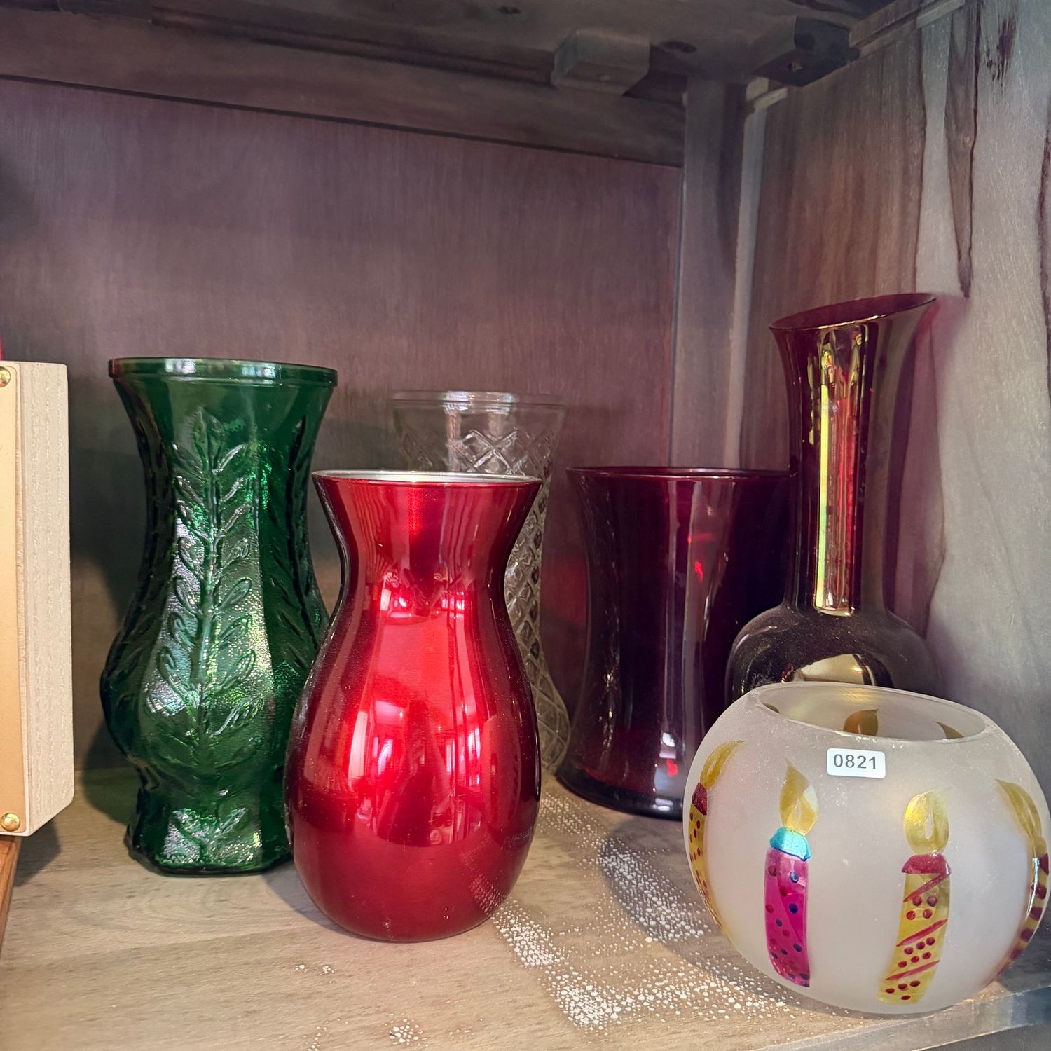 Group of Christmas-themed vases, up to 11 Group of Christmas-themed vases, up to 11"H, S0821
