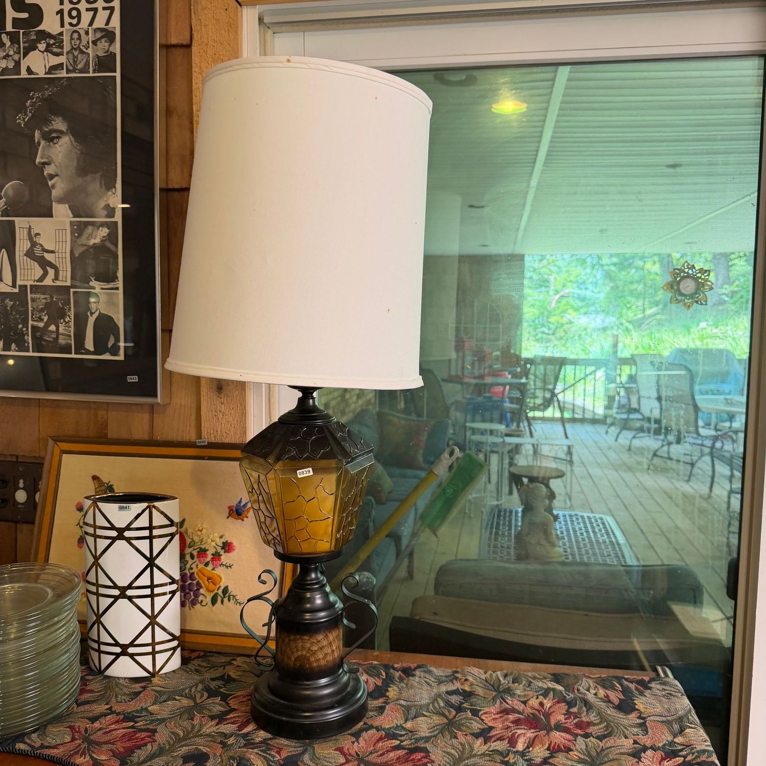 Vintage Spanish Revival table lamp, 34 Vintage Spanish Revival table lamp, 34"H, S0839