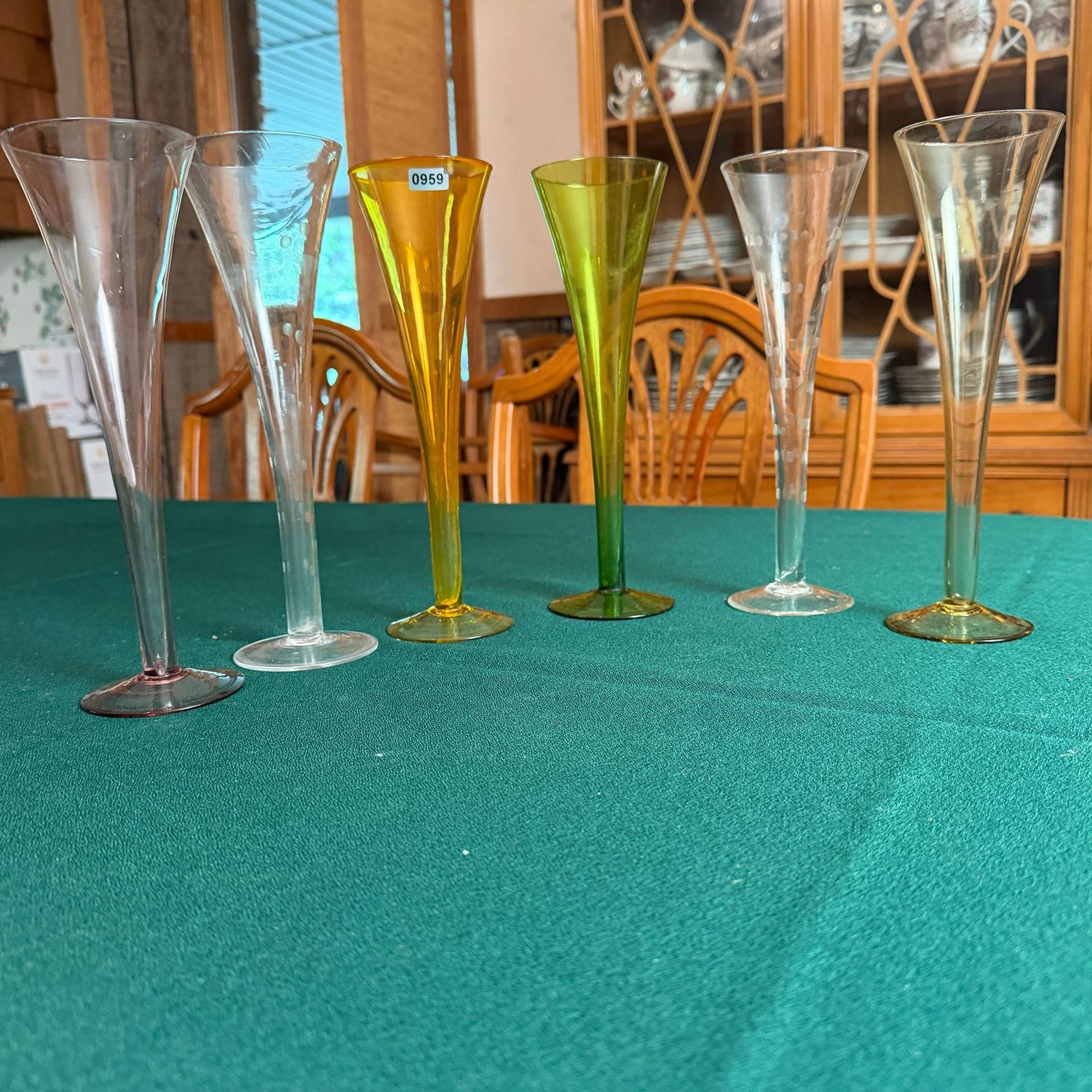 Group of colorful retro-style trumpet champagne flutes, S0959 Group of colorful retro-style trumpet champagne flutes, S0959