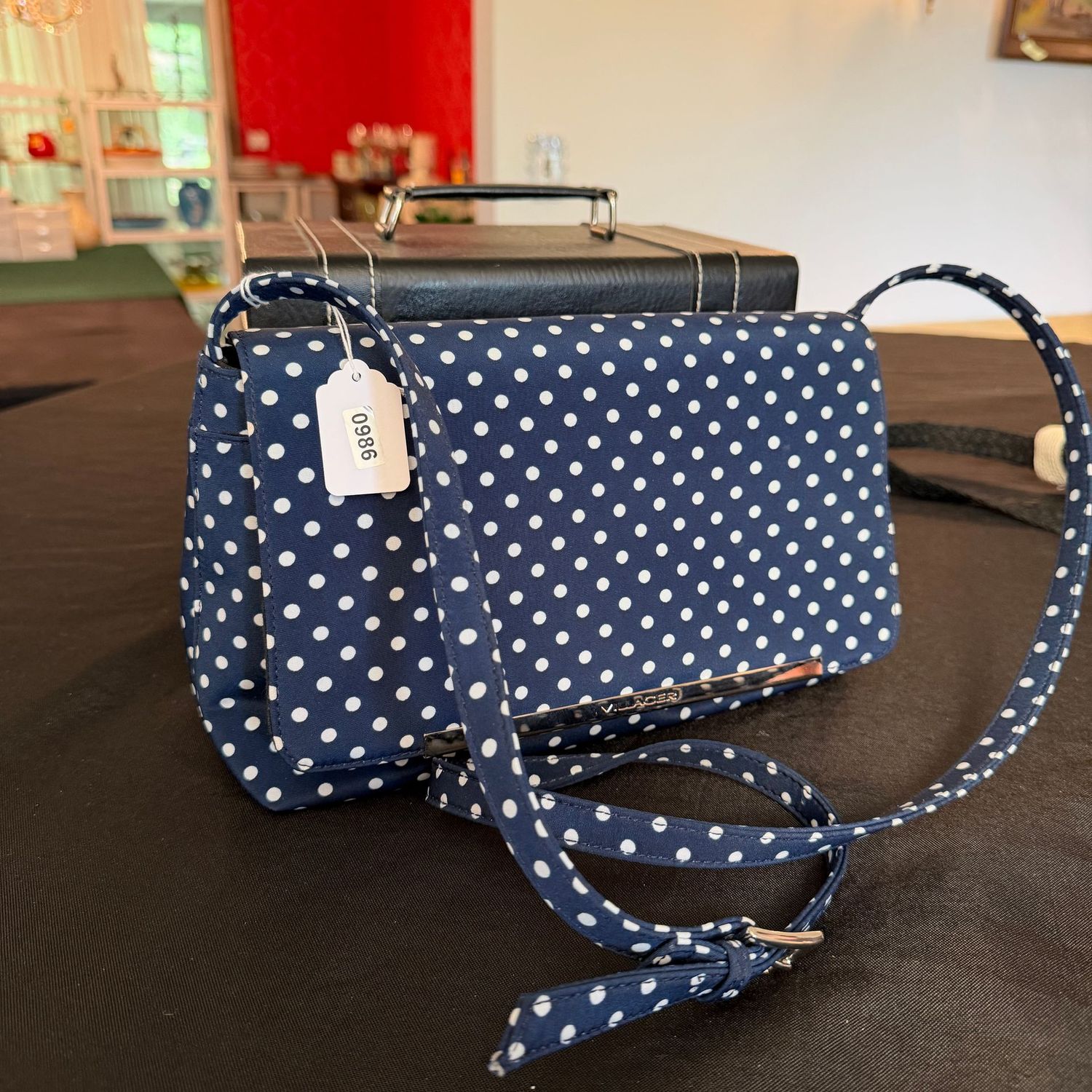 Blue and white polka dot Liz Claiborne Villager purse, 7 Blue and white polka dot Liz Claiborne Villager purse, 7" x 12", S0986