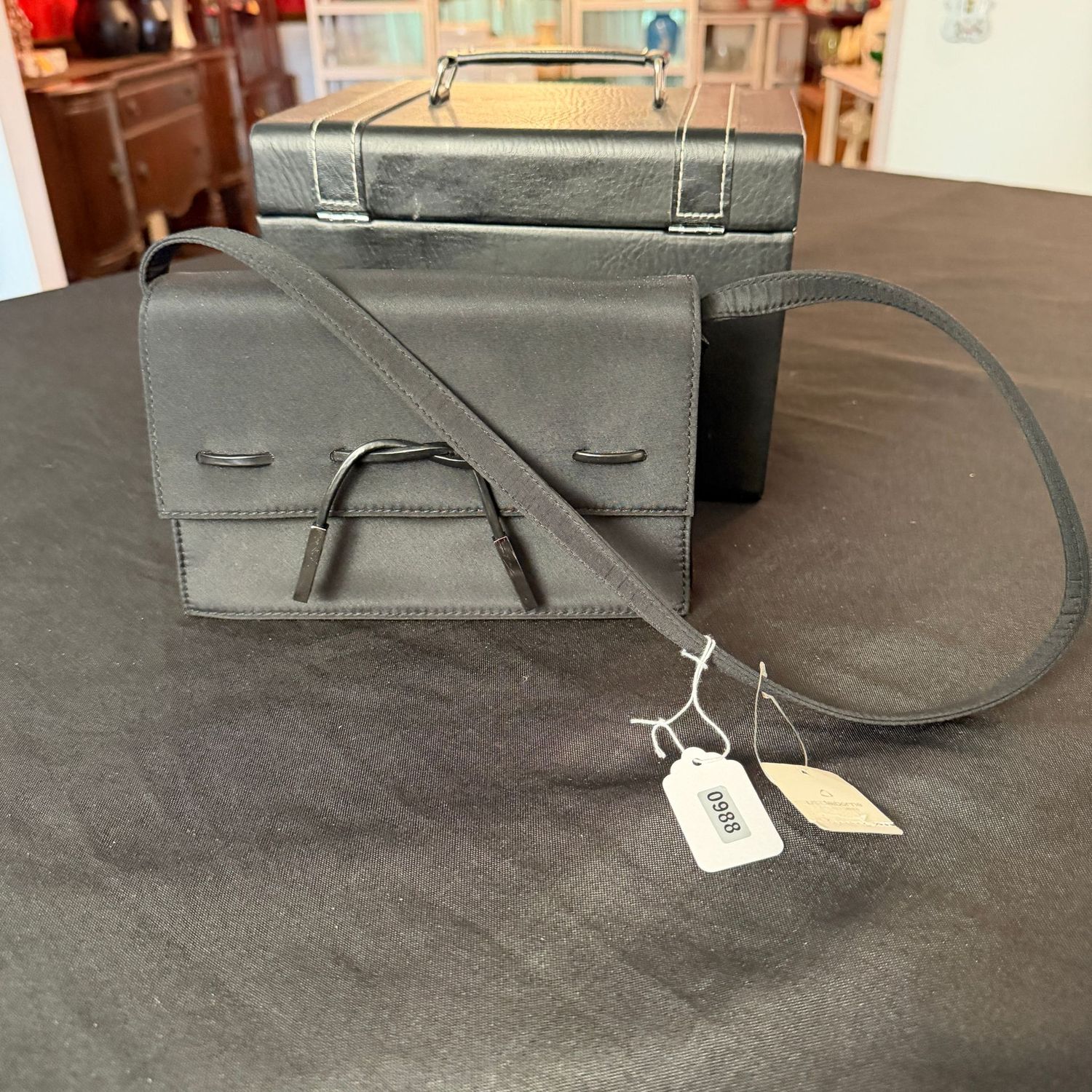 Liz Claiborne black patent leather & satin-style Bleeker purse, 5 Liz Claiborne black patent leather & satin-style Bleeker purse, 5" x 8", S0988