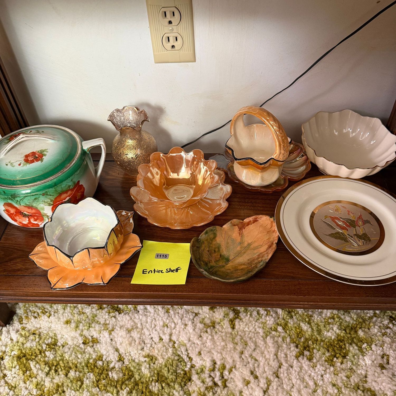 Shelf of decorative glass and porcelain, the poppy pot has a glued lid, S1115 Shelf of decorative glass and porcelain, the poppy pot has a glued lid, S1115