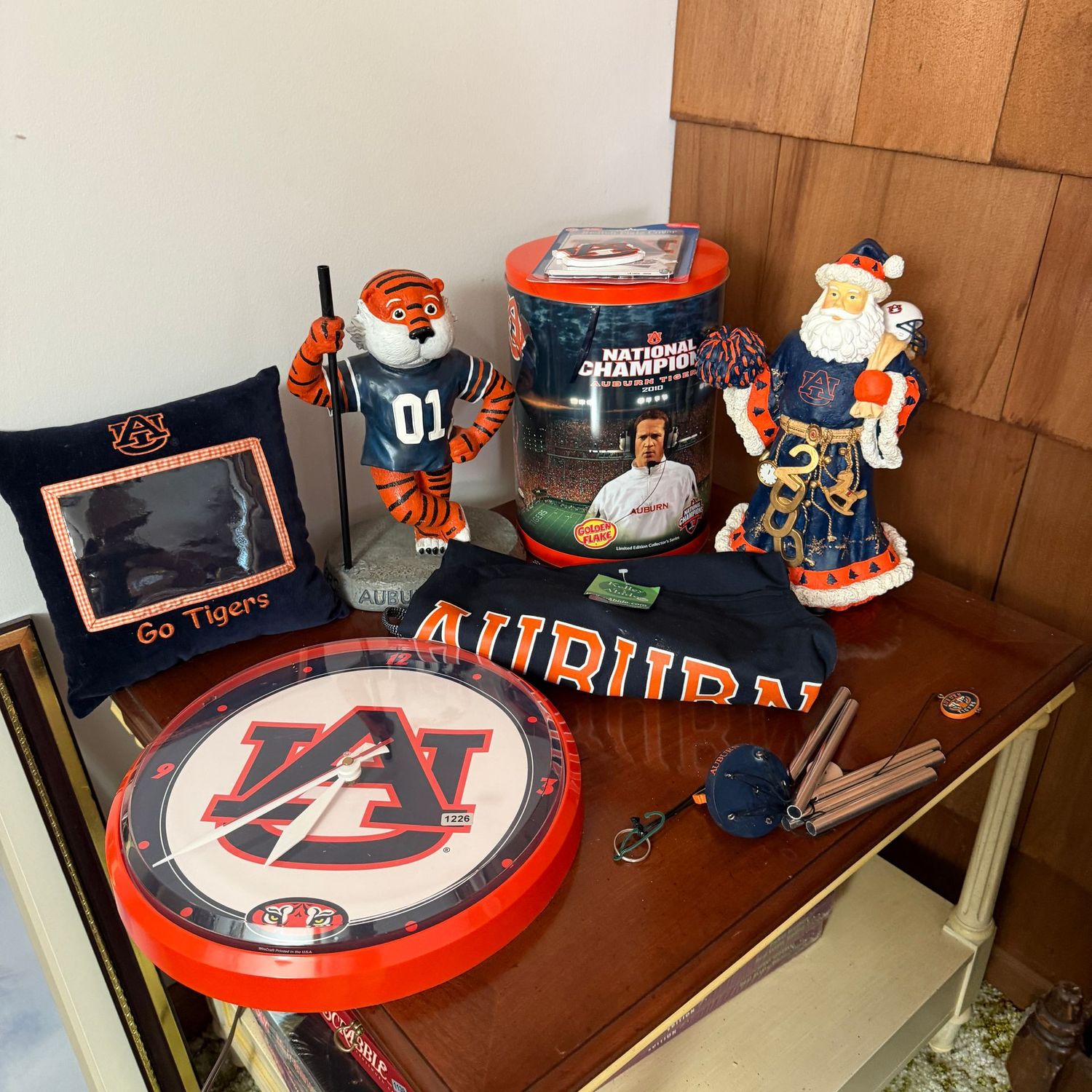 Auburn University memorabilia, S1226 Auburn University memorabilia, S1226