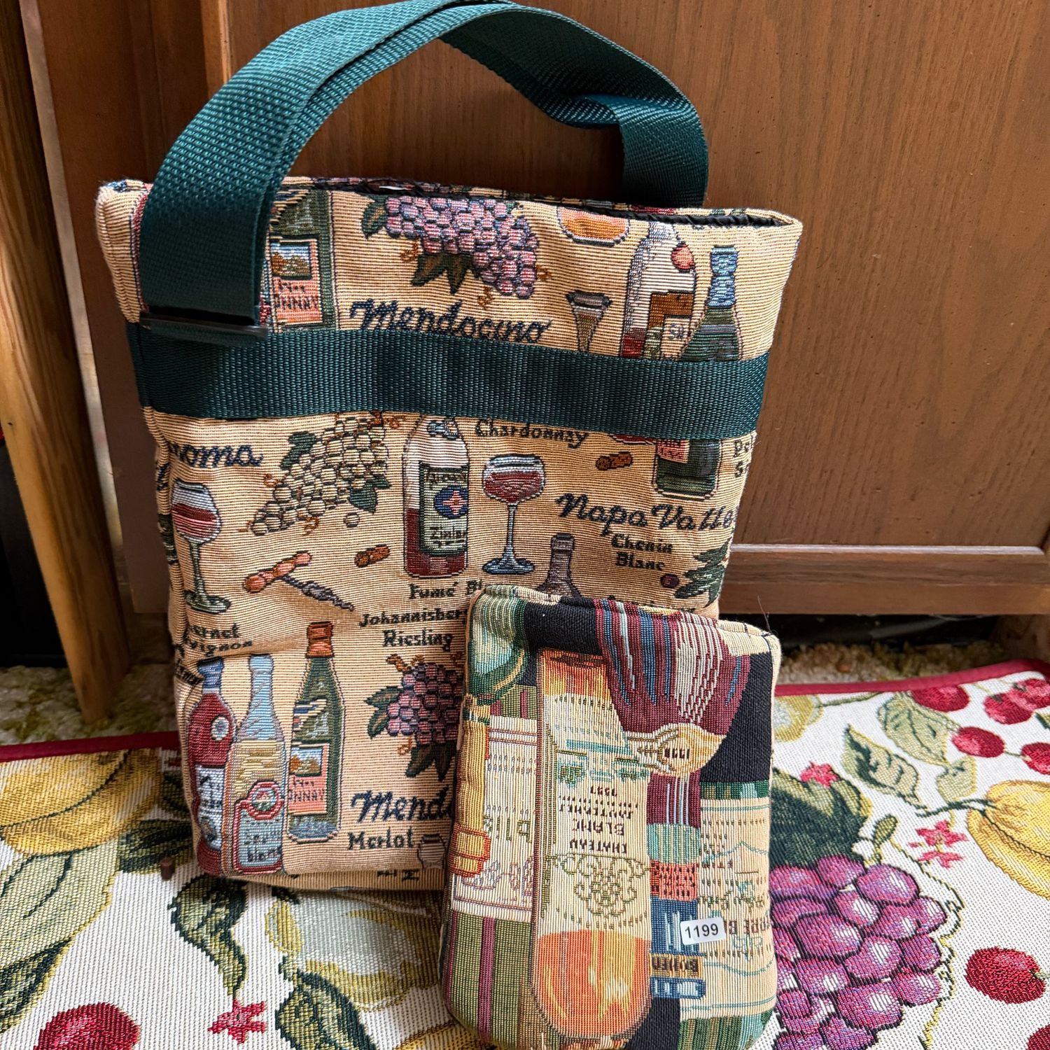 Wine bottle carrying bag and insulator sleeve, S1199 Wine bottle carrying bag and insulator sleeve, S1199