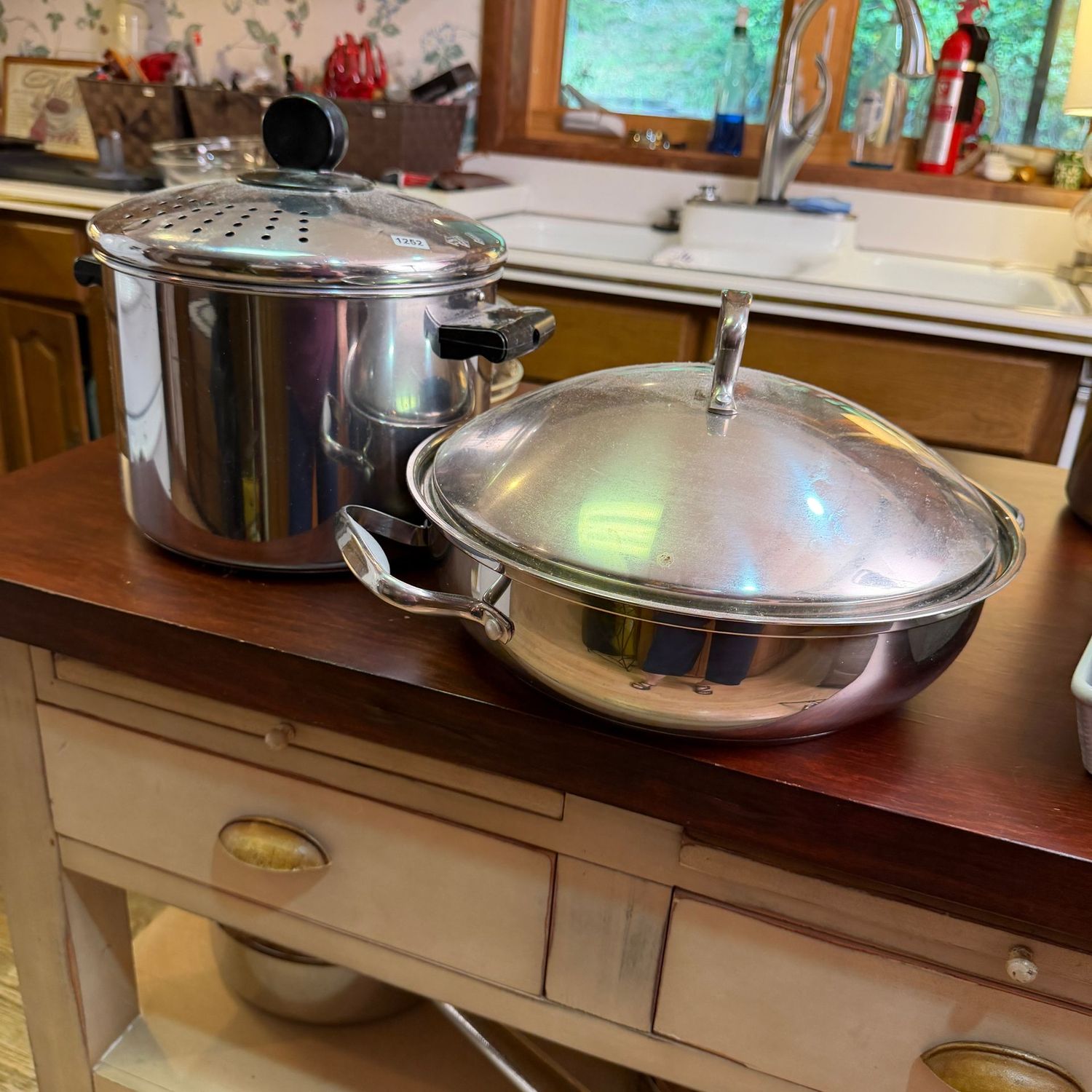 Stainless steel tall 8-quart Farberware steamer pot, and double-handled 12 Stainless steel tall 8-quart Farberware steamer pot, and double-handled 12" Belgique pan, S1252