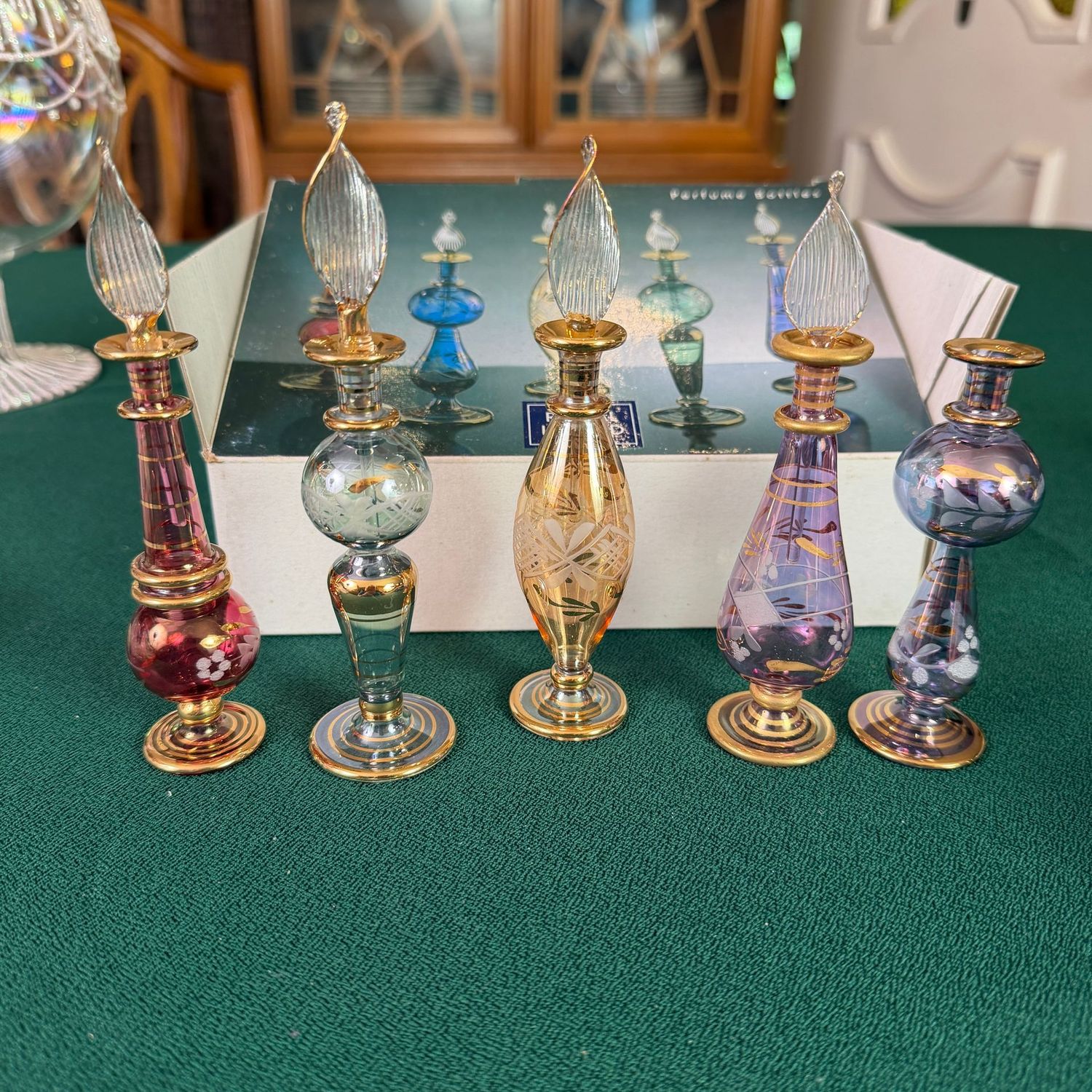 Vintage-style glass perfume bottles (1 without stopper) 5 Vintage-style glass perfume bottles (1 without stopper) 5"H, S1434