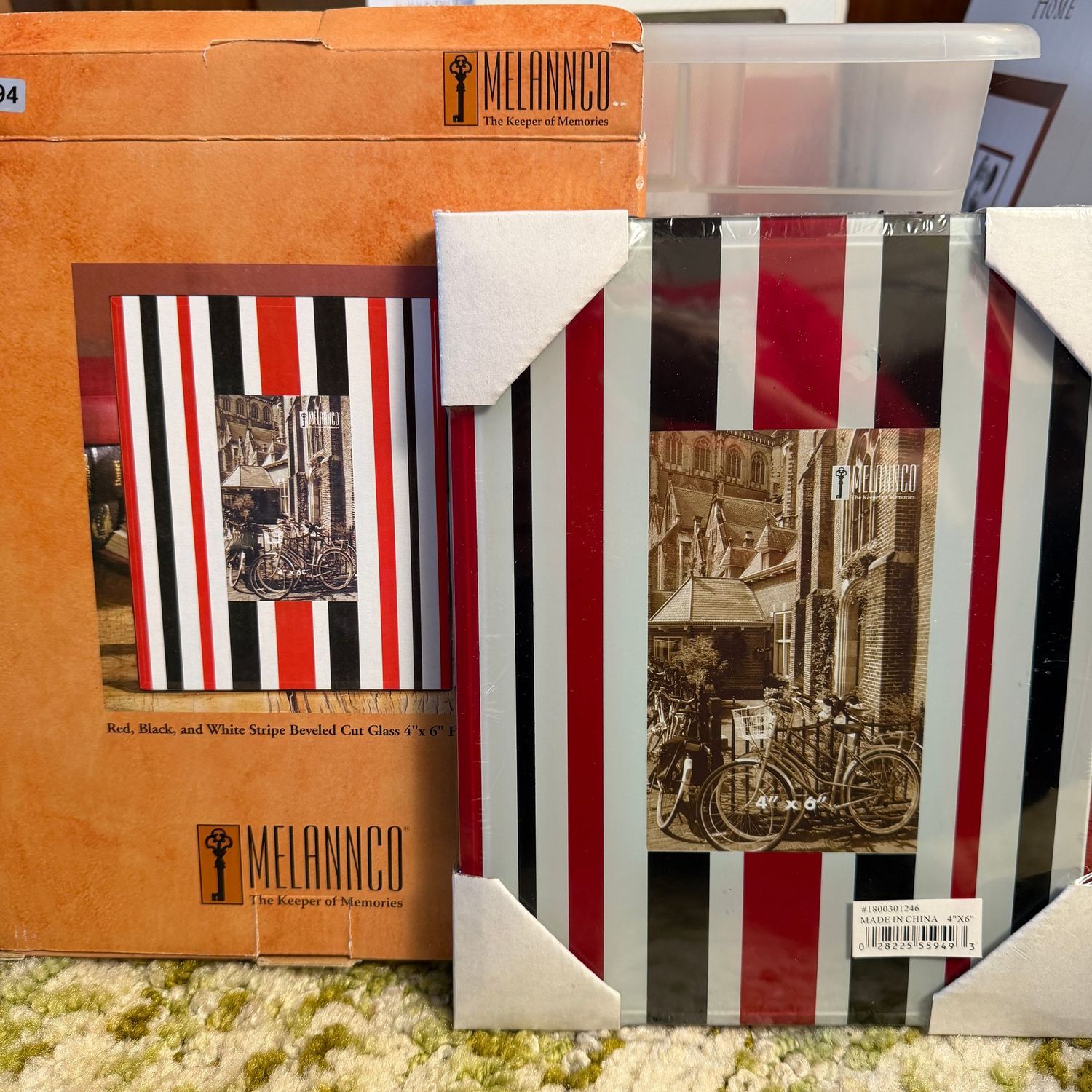 Melannco red, black, and white striped glass frame, holds 4x6, S1494 Melannco red, black, and white striped glass frame, holds 4x6, S1494