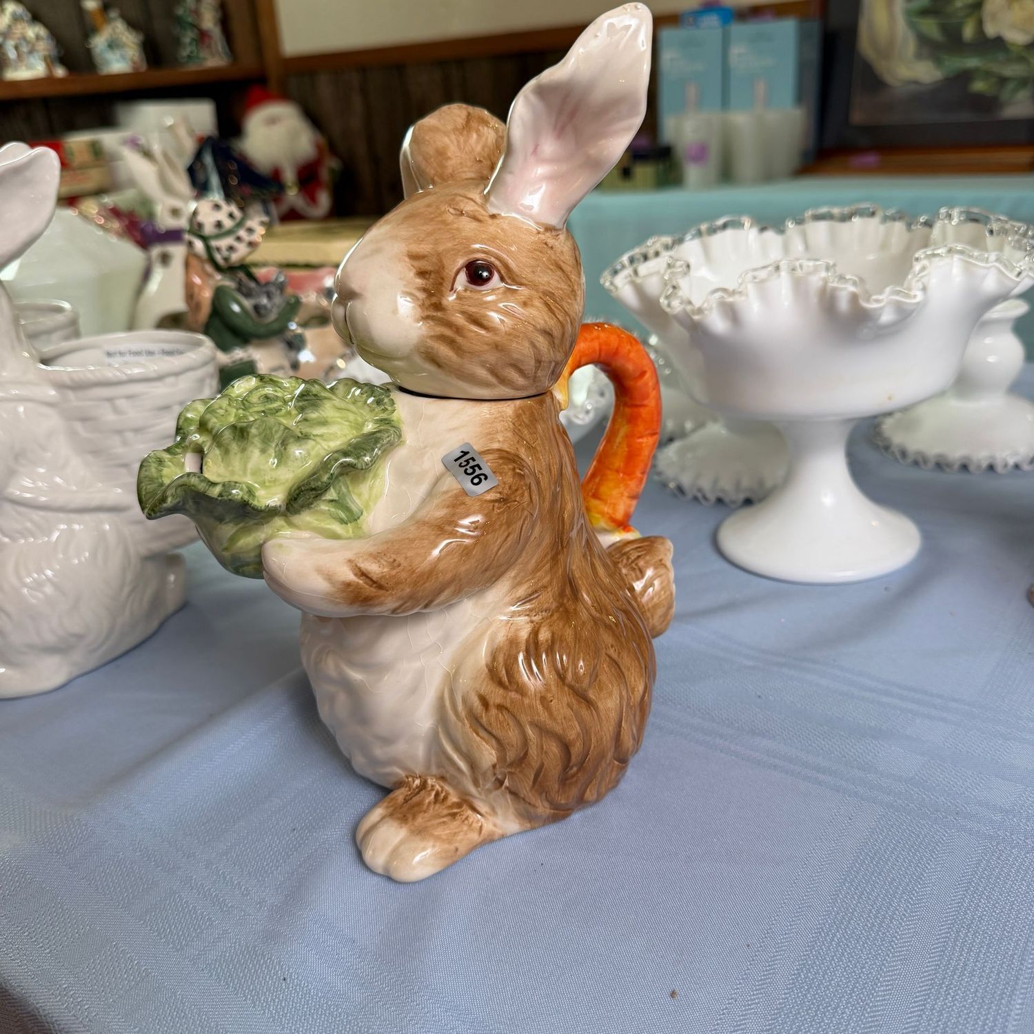 Garden rabbit teapot, Fitz & Floyd-style decoration, 10 Garden rabbit teapot, Fitz & Floyd-style decoration, 10"H, S1556