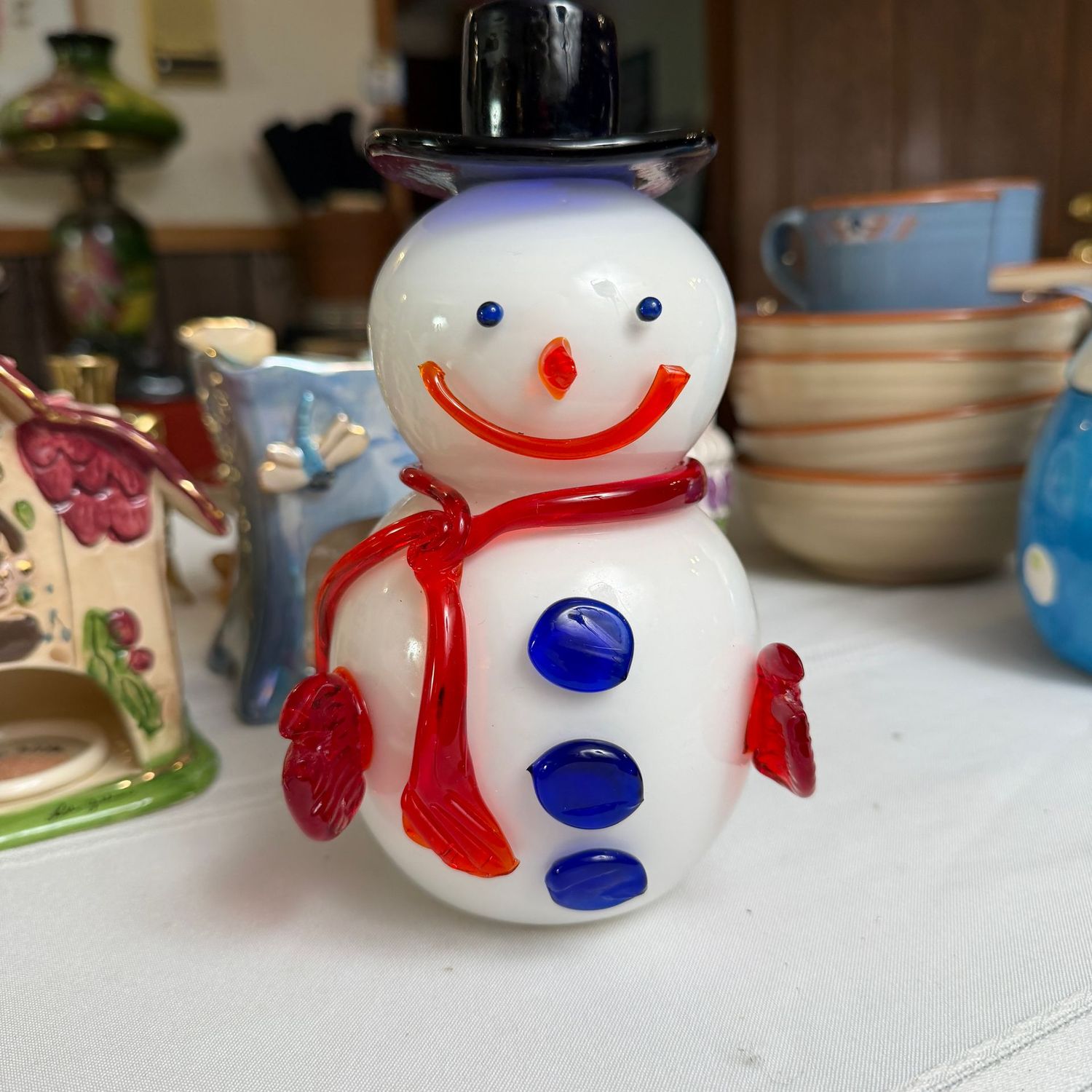 Murano-style glass happy snowman, 7 inches tall, does have a minor ding to his hat (see photo), S1558 Murano-style glass happy snowman, 7 inches tall, does have a minor ding to his hat (see photo), S1558
