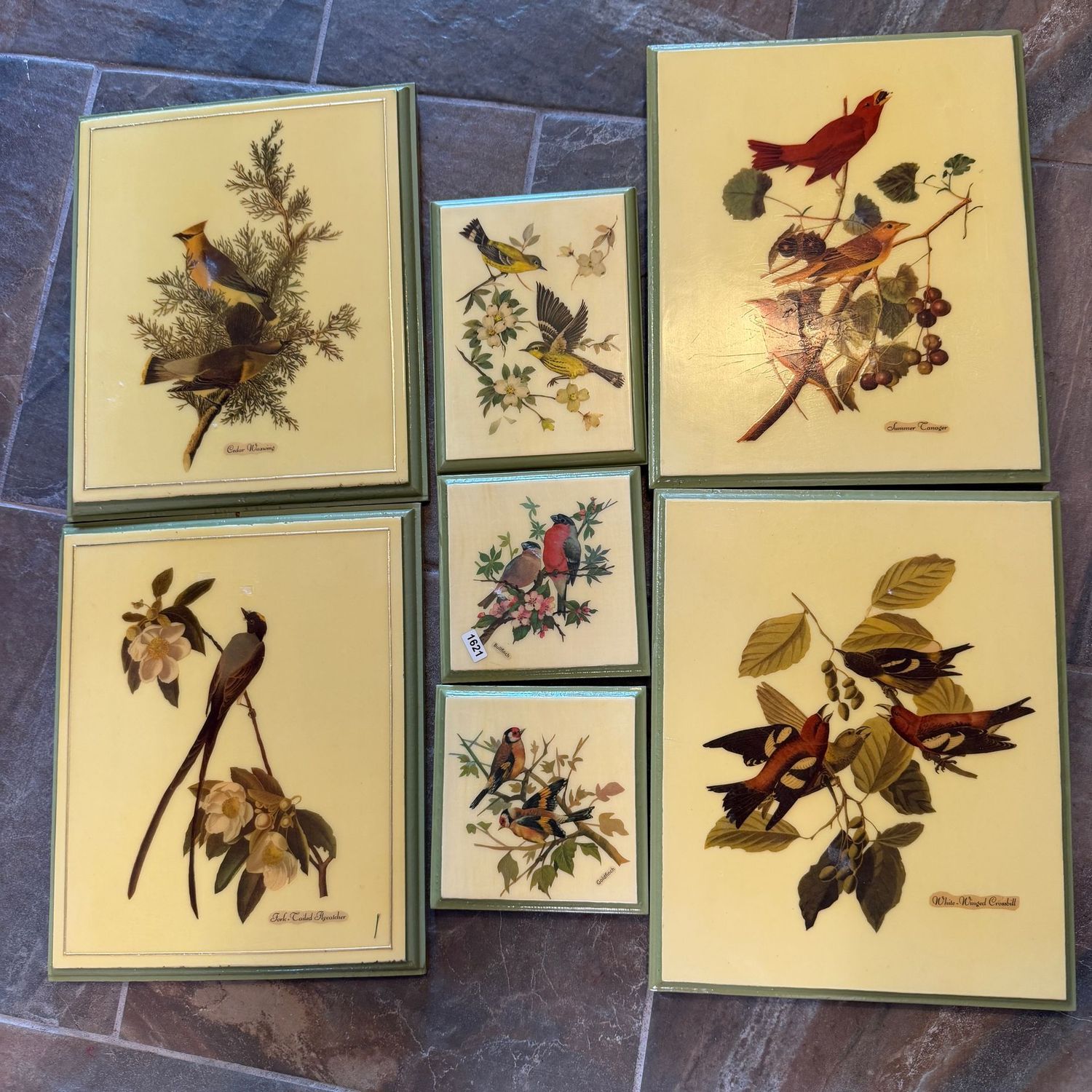 Group of vintage decoupaged birds on wood plaques, the largest is 9x7, S1621 Group of vintage decoupaged birds on wood plaques, the largest is 9x7, S1621