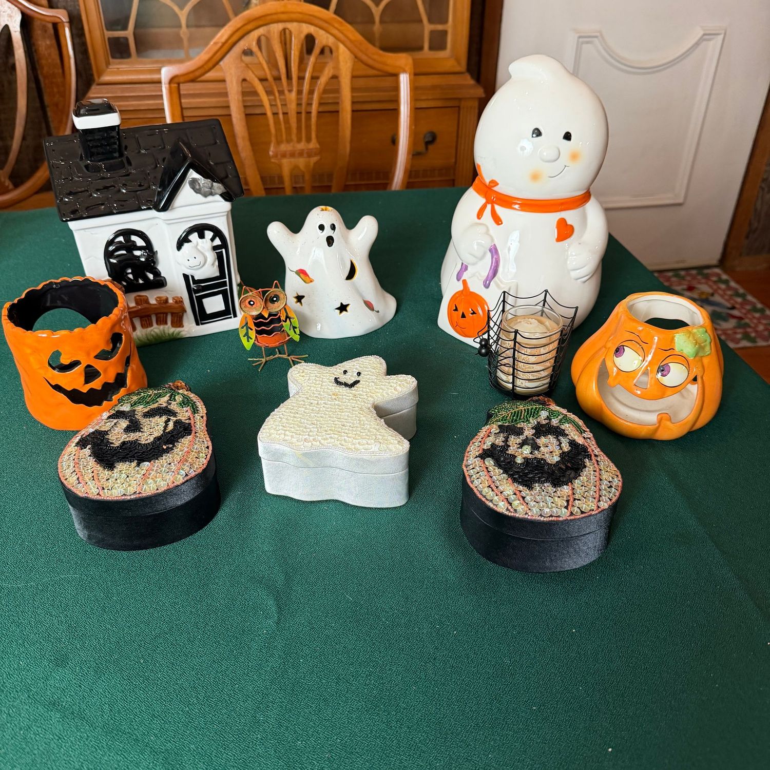 Spooky tote filled with Halloween decorations, sequin jewelry boxes, pumpkin luminaries, ghost cookie jars, S1866 Spooky tote filled with Halloween decorations, sequin jewelry boxes, pumpkin luminaries, ghost cookie jars, S1866
