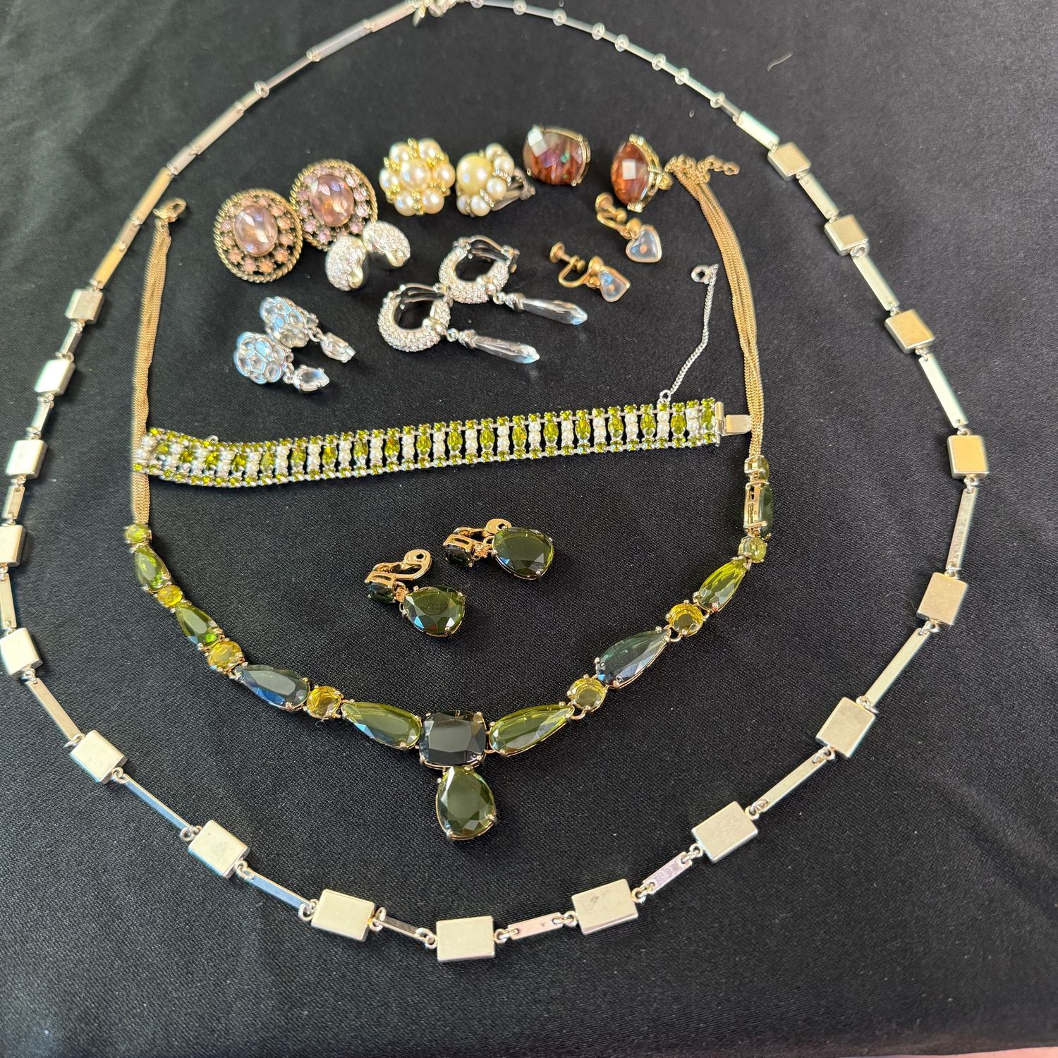 Jewelry Lot R0279 Green Monet necklace and earrings, Coro and other vintage clip earrings, B. David bracelet Jewelry Lot R0279 Green Monet necklace and earrings, Coro and other vintage clip earrings, B. David bracelet