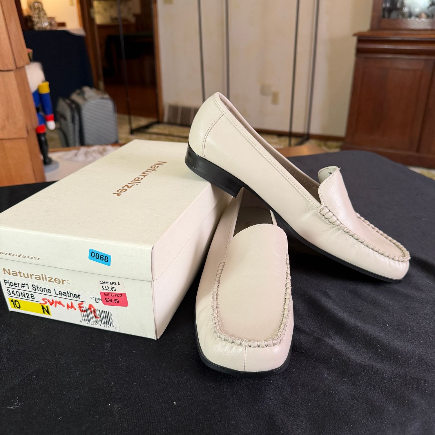 Naturalizer Piper stone leather women's size 10N shoes, unworn, B0068 Naturalizer Piper stone leather women's size 10N shoes, unworn, B0068