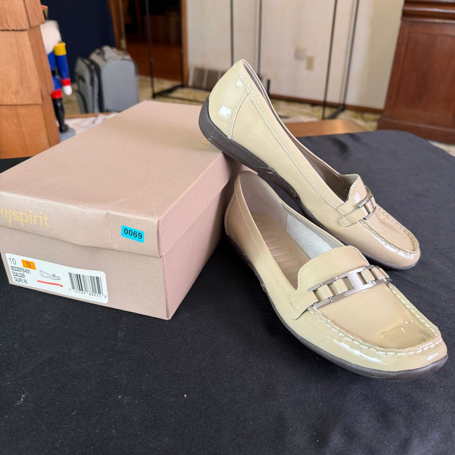 Easy Spirit Esalder taupe women's size 10N shoes, unworn, B0069 Easy Spirit Esalder taupe women's size 10N shoes, unworn, B0069