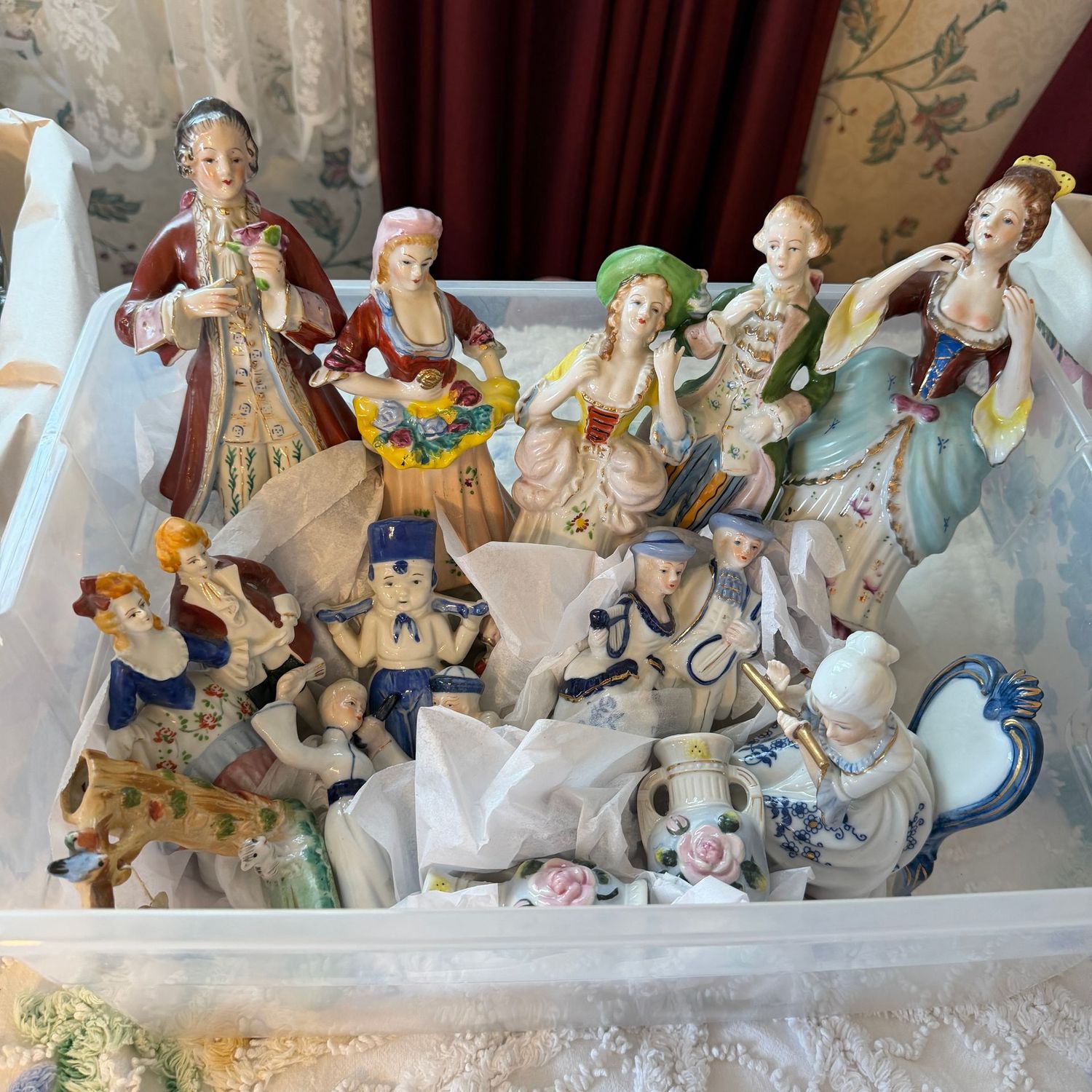 Decorative Lot #16, lovely box of vintage porcelain figures, 3 Decorative Lot #16, lovely box of vintage porcelain figures, 3" to approx. 6"