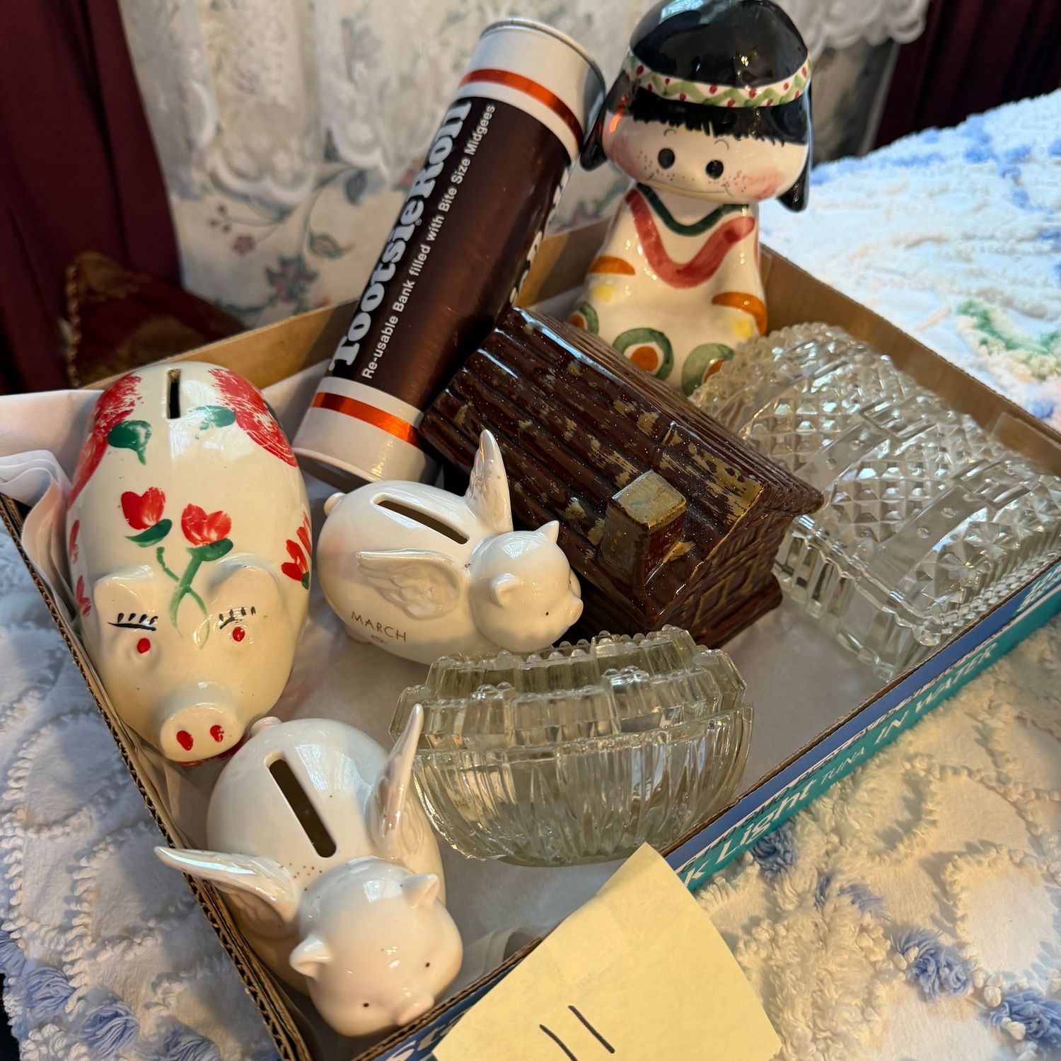 Decorative Lot #11, vintage coin banks, including Italian Pottery Coin Bank, and trinket boxes Decorative Lot #11, vintage coin banks, including Italian Pottery Coin Bank, and trinket boxes