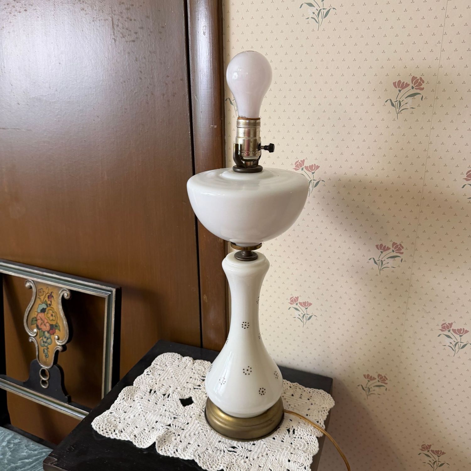 Tall vintage milk glass table lamp, no harp, 19 Tall vintage milk glass table lamp, no harp, 19"H (This item is upstairs)