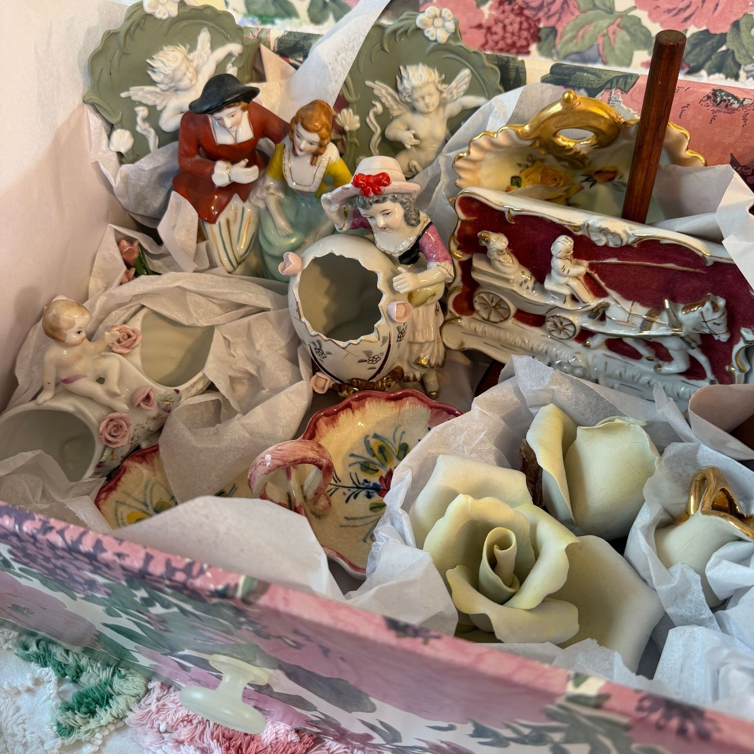 Decorative Lot #17, box filled with unique porcelain pieces, small planters, plaques, and more Decorative Lot #17, box filled with unique porcelain pieces, small planters, plaques, and more