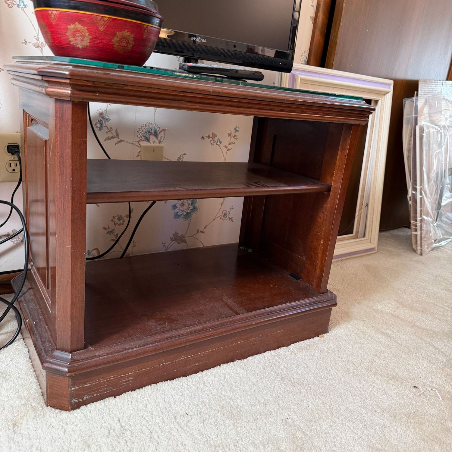 Two-tier shelf, stand with custom glass top, a few scratches, very heavy (This item is upstairs) 21 Two-tier shelf, stand with custom glass top, a few scratches, very heavy (This item is upstairs) 21"H x 26"L x 15"D
