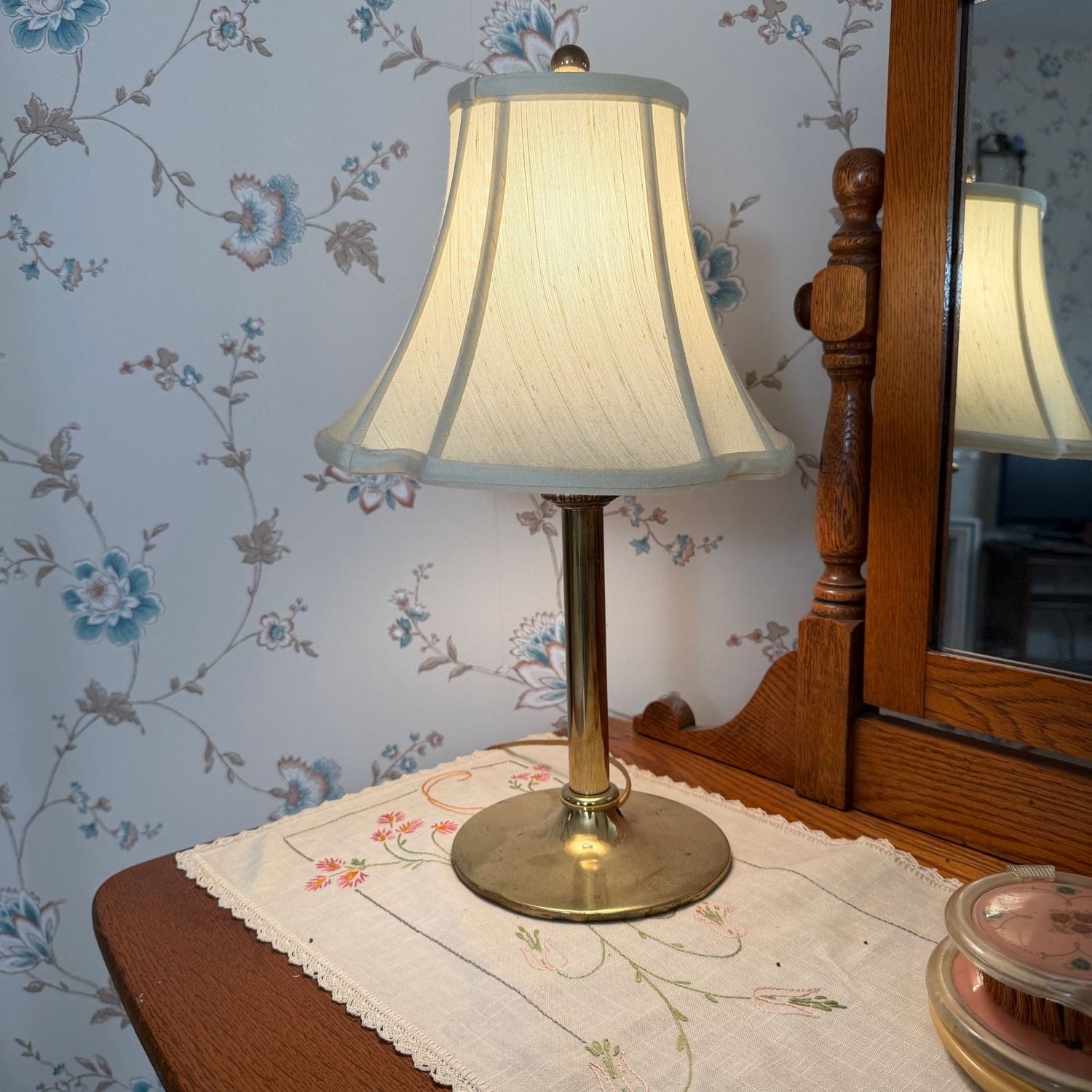 Brass vanity, dresser, lamp, lined shade, 17 Brass vanity, dresser, lamp, lined shade, 17"H