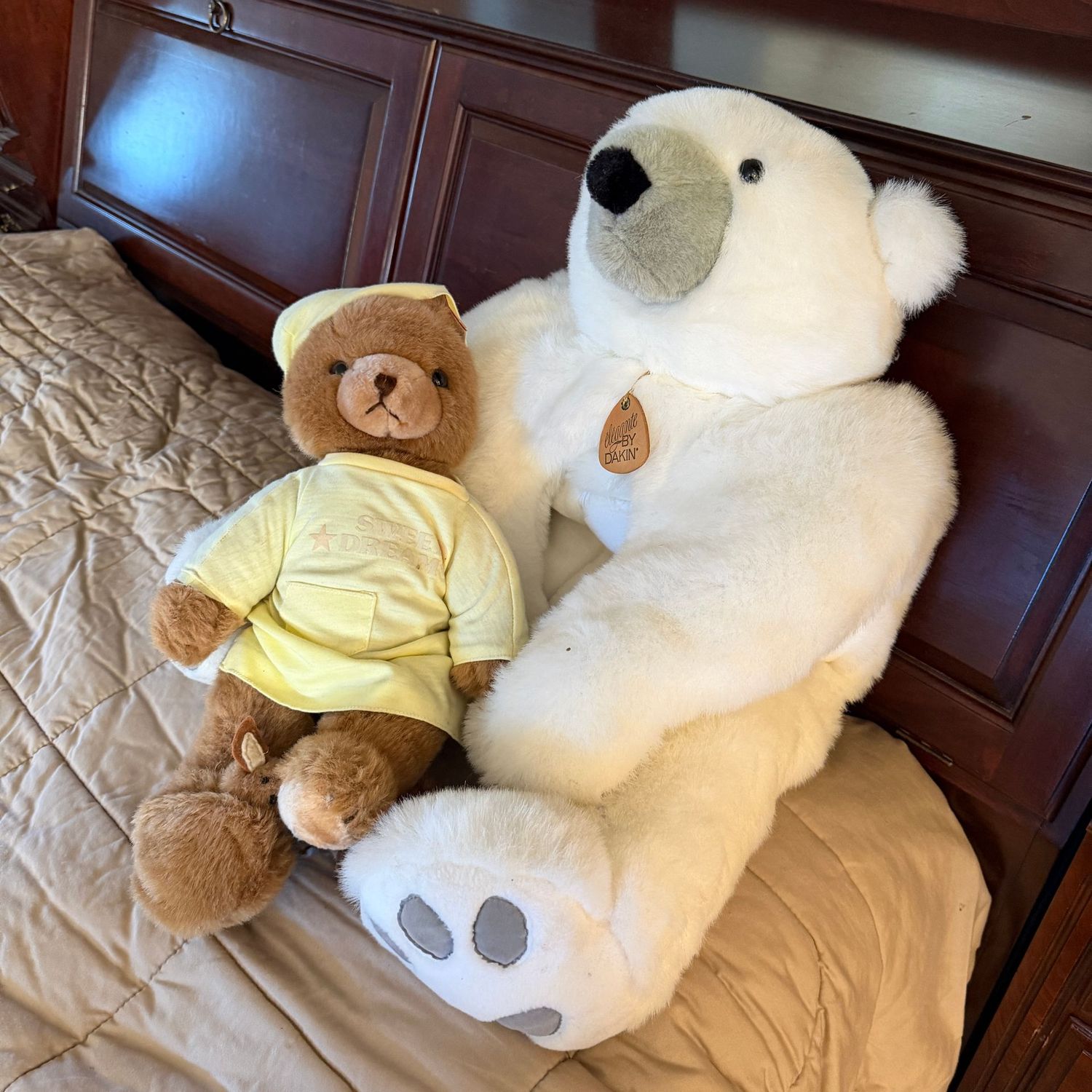 Two plush bears, the largest, Dakin, is 24 Two plush bears, the largest, Dakin, is 24"