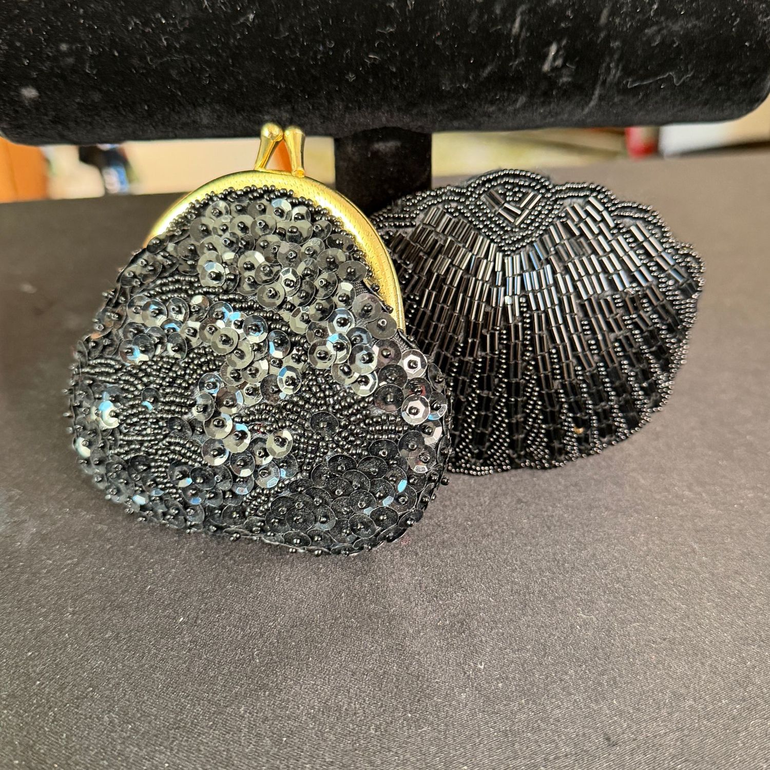 Two black beaded and sequined change purses, 3 Two black beaded and sequined change purses, 3", B0198