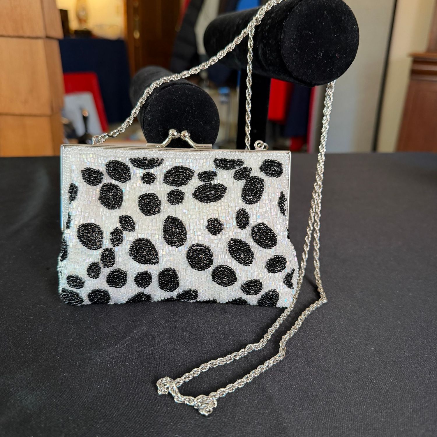 Black and white beaded evening bag purse, 4 Black and white beaded evening bag purse, 4"W, B0199