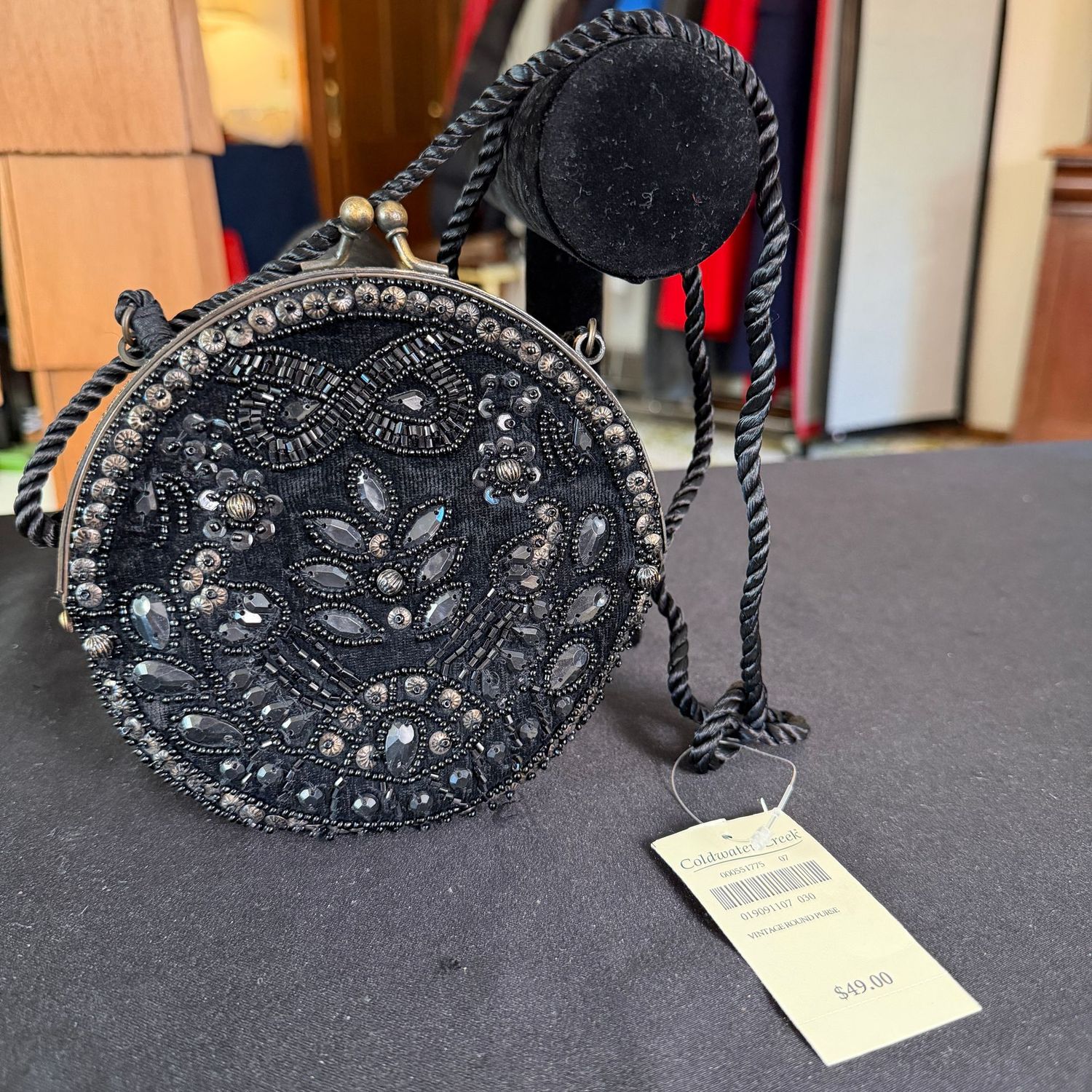 Round beaded Coldwater Creek purse, 5 Round beaded Coldwater Creek purse, 5", B0211