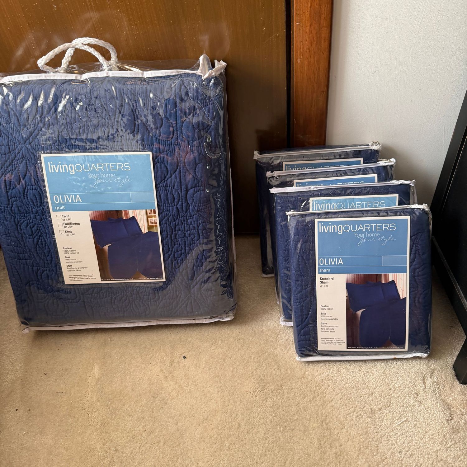 Blue Living Quarters Olivia King size bedspread and 4 matching shams Blue Living Quarters Olivia King size bedspread and 4 matching shams