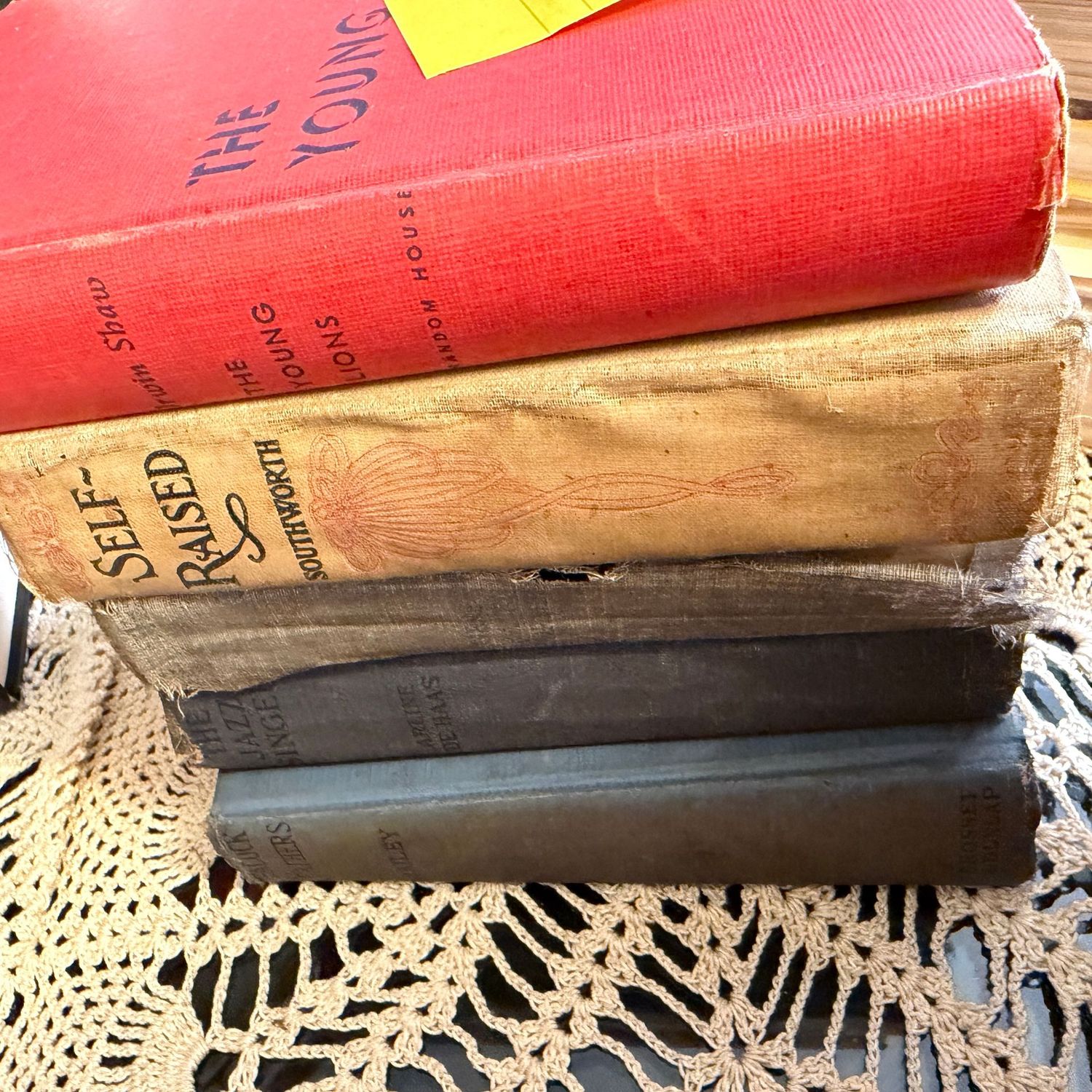 Book lot 5, The Young Lions, Jazz Singer