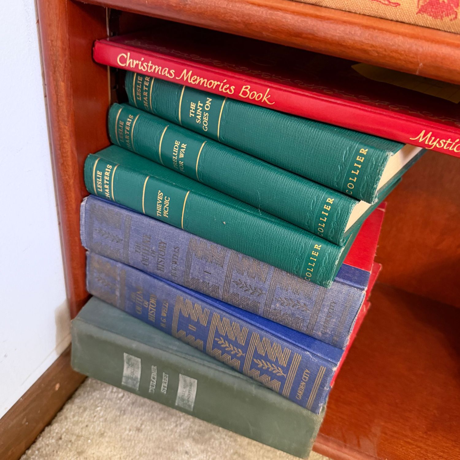 Book lot 17, Leslie Charteris, Outline of History Book lot 17, Leslie Charteris, Outline of History