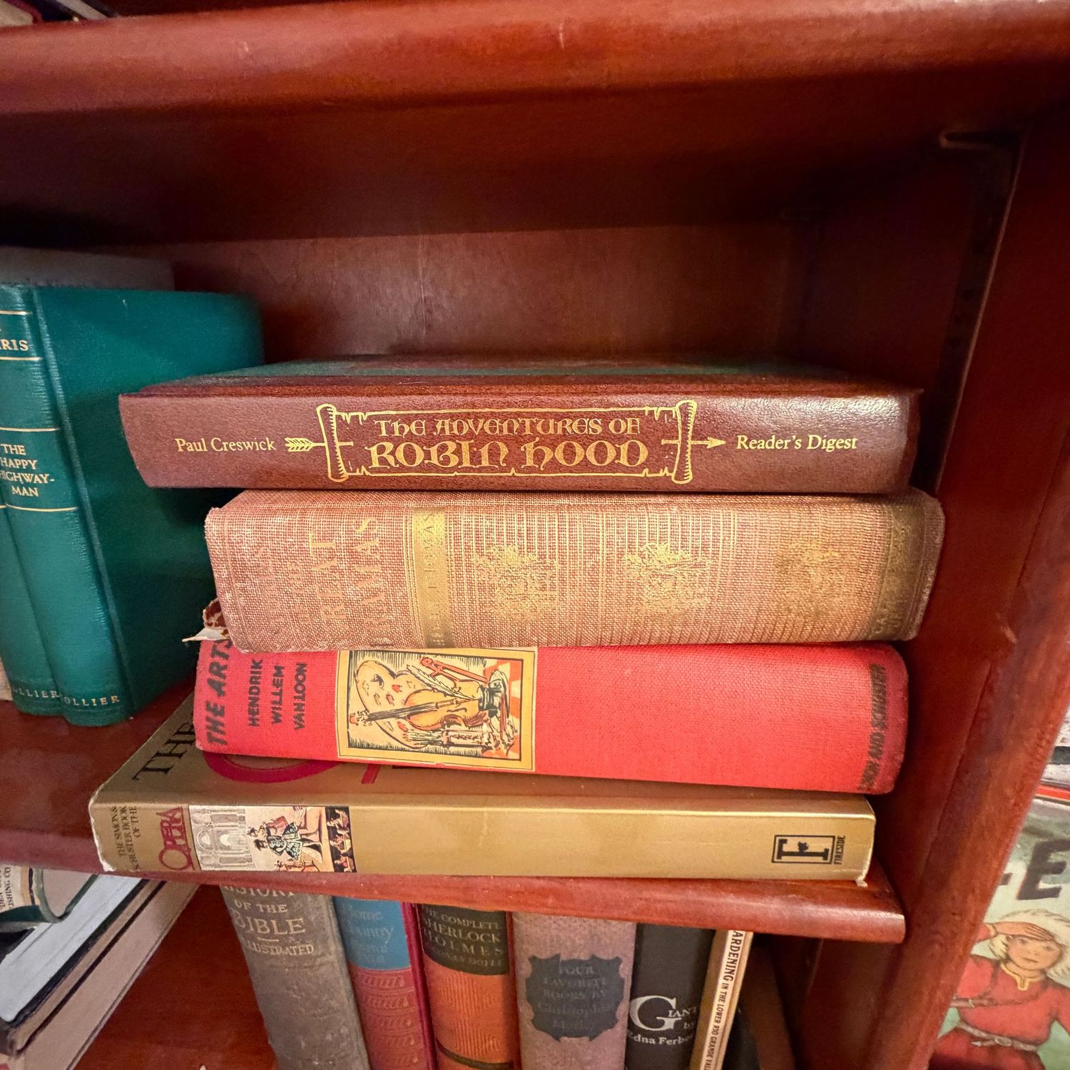 Book lot 20, Robin Hood, The Arts, Opera Book lot 20, Robin Hood, The Arts, Opera