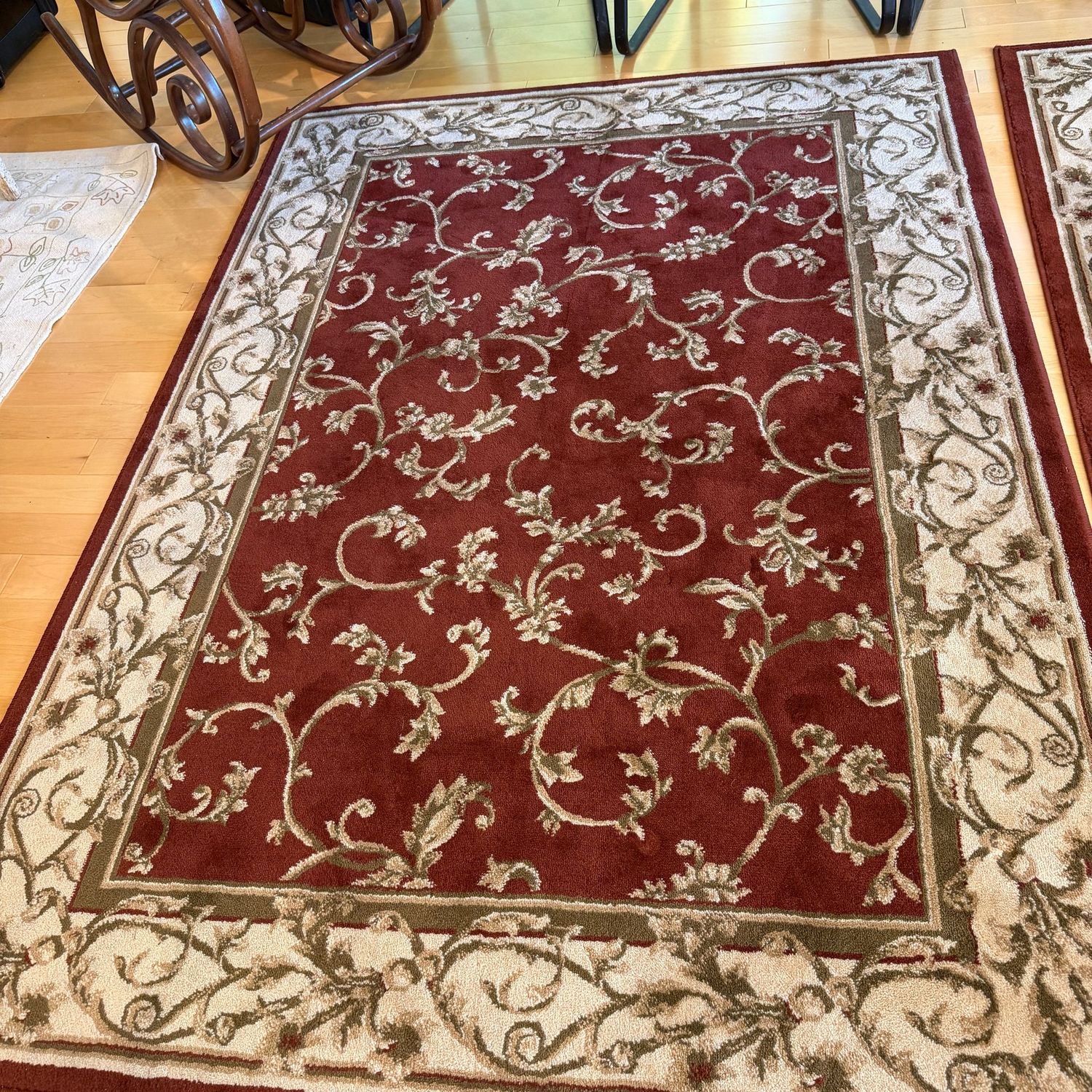 Maroon, ivory, and sage green Huntington Home 5'2 Maroon, ivory, and sage green Huntington Home 5'2" x 7'2" polypropylene area rug (L), mild wear, This item is upstairs