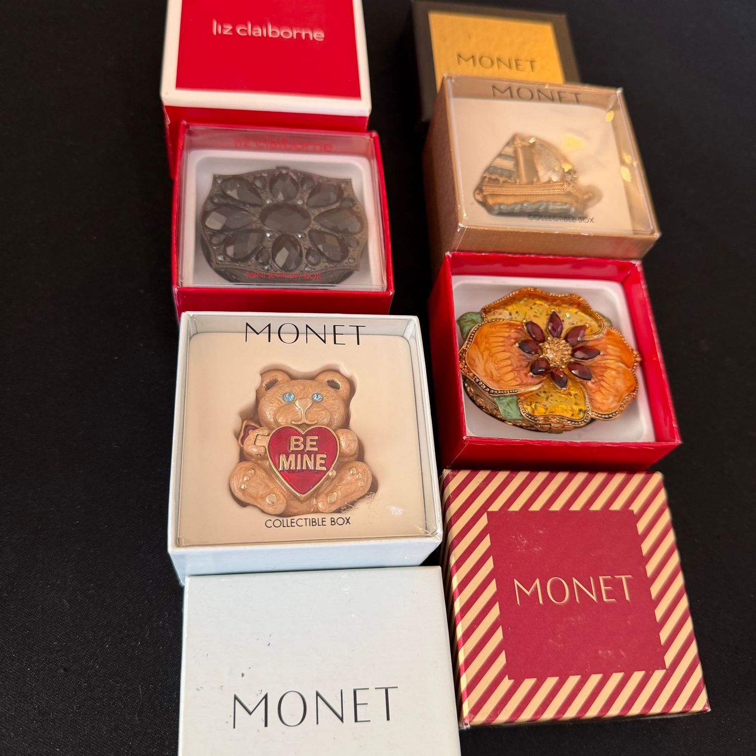 Jewelry lot R0362 Monet and Liz Claiborne trinket boxes Jewelry lot R0362 Monet and Liz Claiborne trinket boxes
