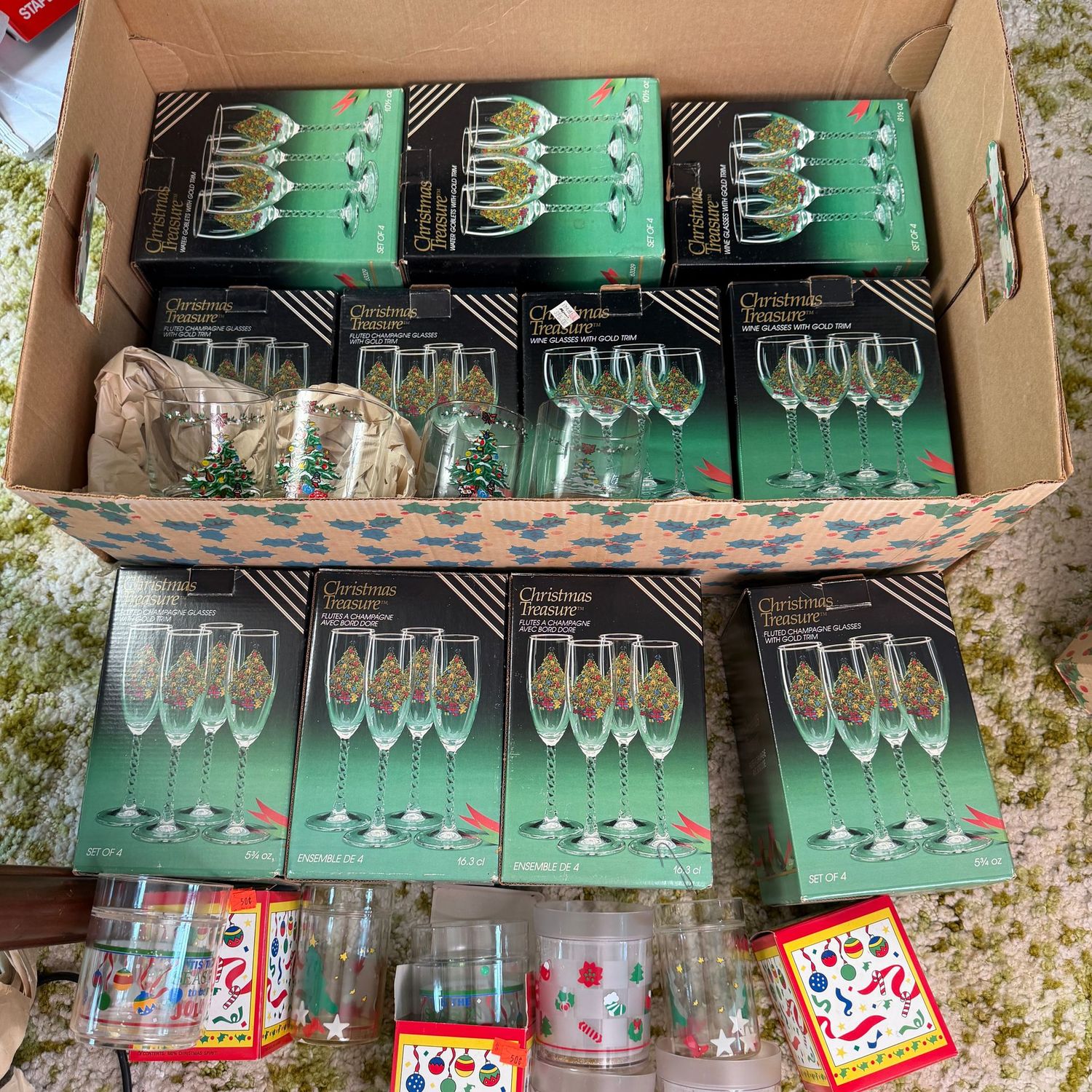 Box of Christmas Treasures boxed stemware, water goblets, champagne flutes (1 box of champagne only has 2 glasses) B0257 Box of Christmas Treasures boxed stemware, water goblets, champagne flutes (1 box of champagne only has 2 glasses) B0257