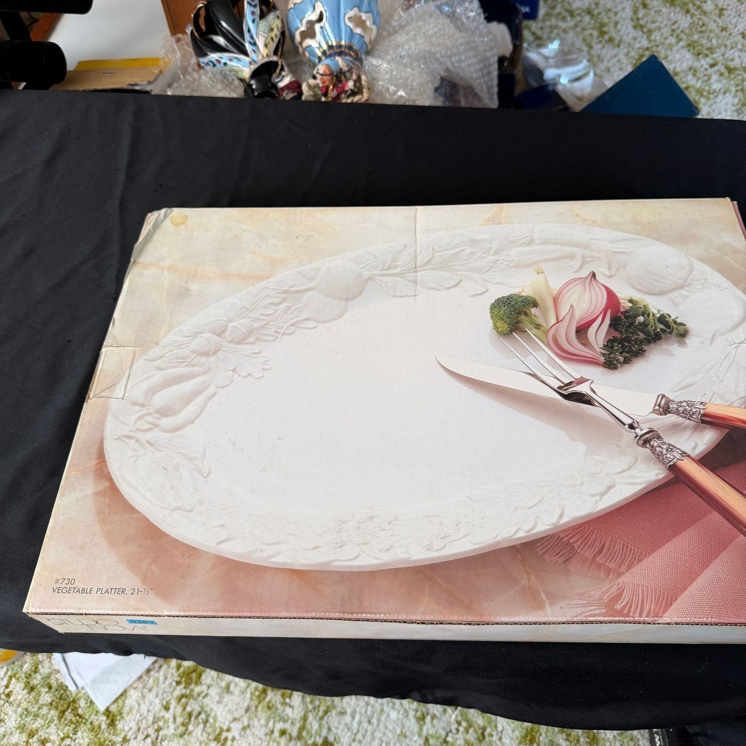 Large Studio Nova 21.5 Large Studio Nova 21.5" vegetable platter in box, B0283