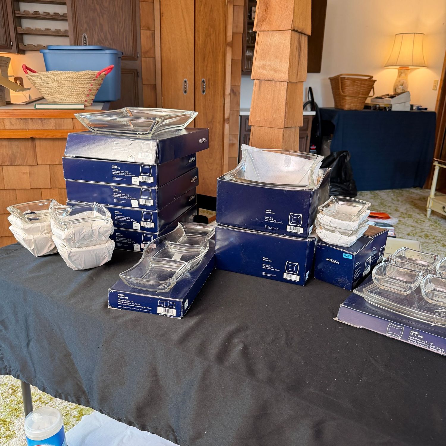 Large group of Mikasa Wings pattern serving bowls, dishes, and platters, unused, most in original boxes, B0347 Large group of Mikasa Wings pattern serving bowls, dishes, and platters, unused, most in original boxes, B0347