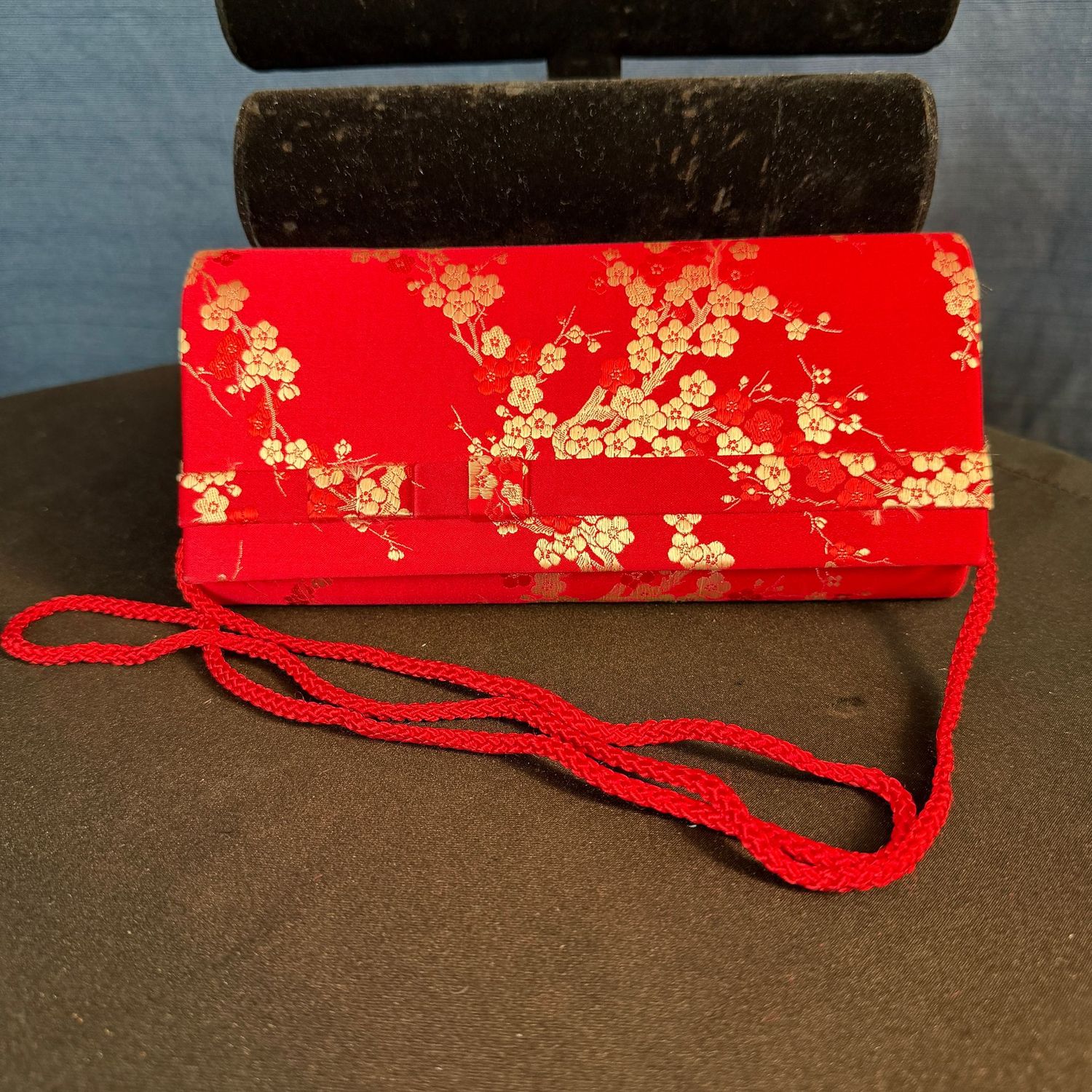 Red and gold satin evening bag purse, 8"L, B0387