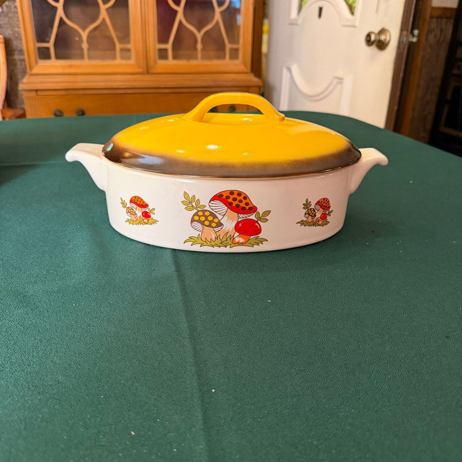 Vintage stoneware oval mushroom casserole, 10 Vintage stoneware oval mushroom casserole, 10", B0615