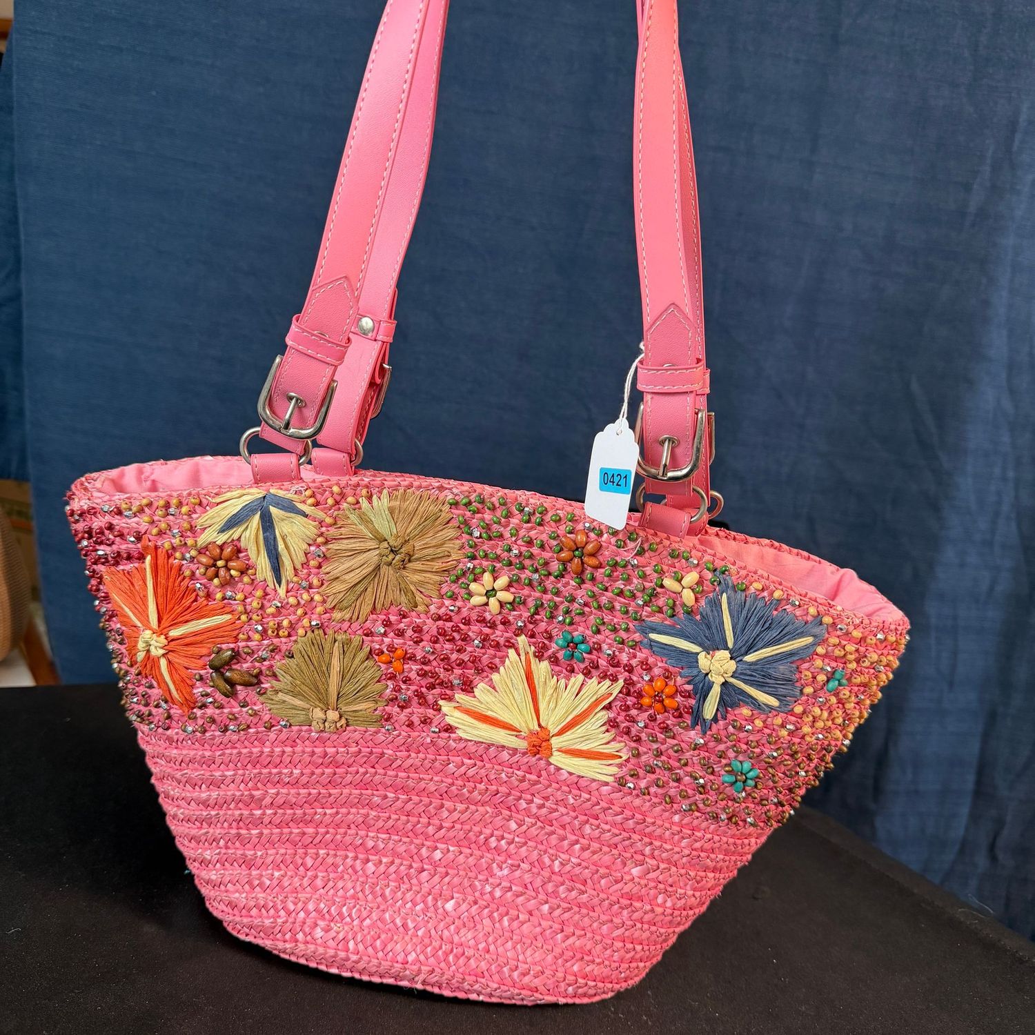 Pink woven straw purse with bead and flower appliqués, 14"W, B0421