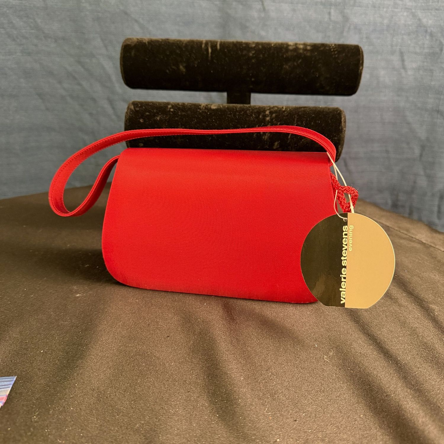 Valerie Stevens 7"W evening bag purse with satin strap and mirror inside, B0383