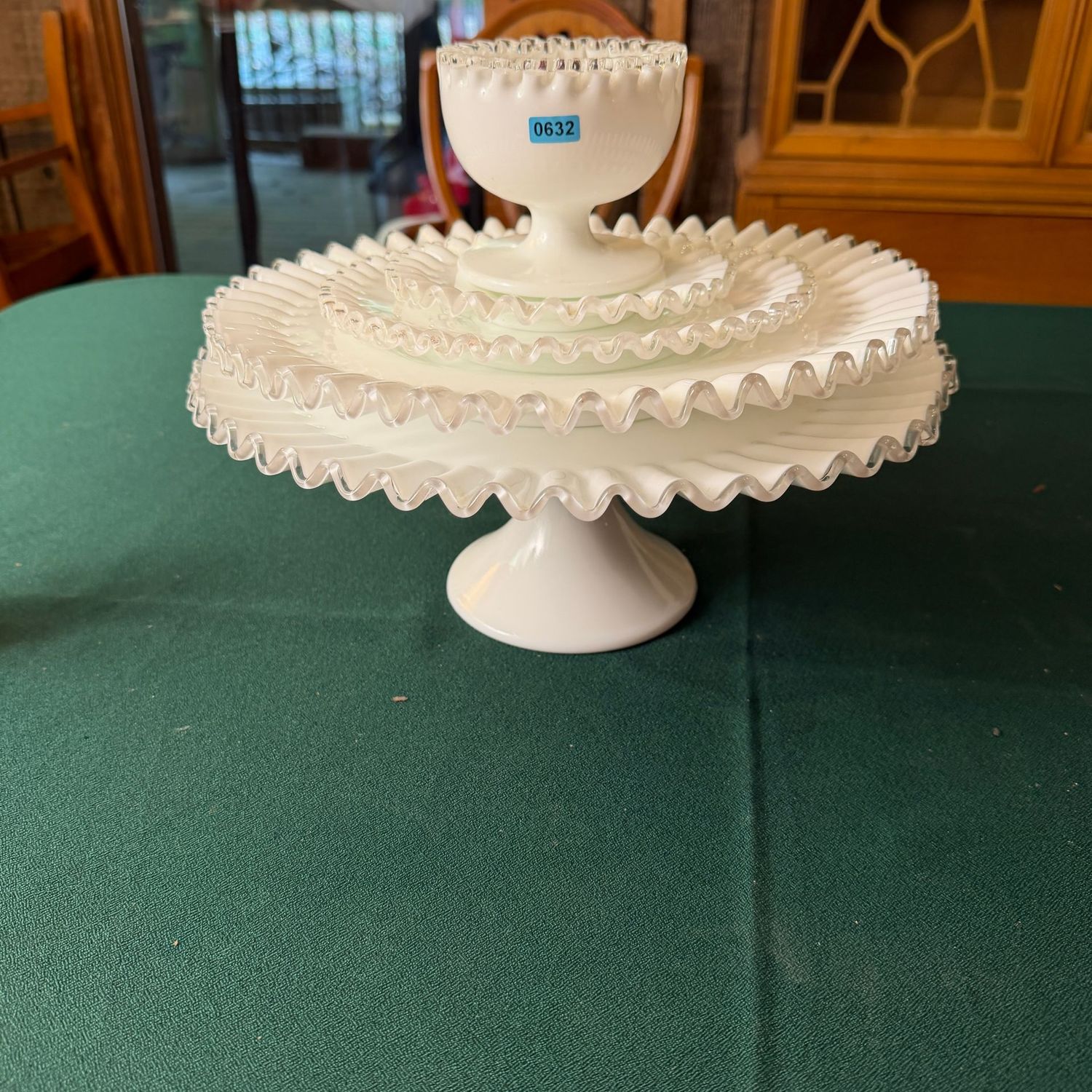 Fenton silvercrest cake stand, ruffled cup, and 3-piece tidbit stand (no stand hardware) B0632