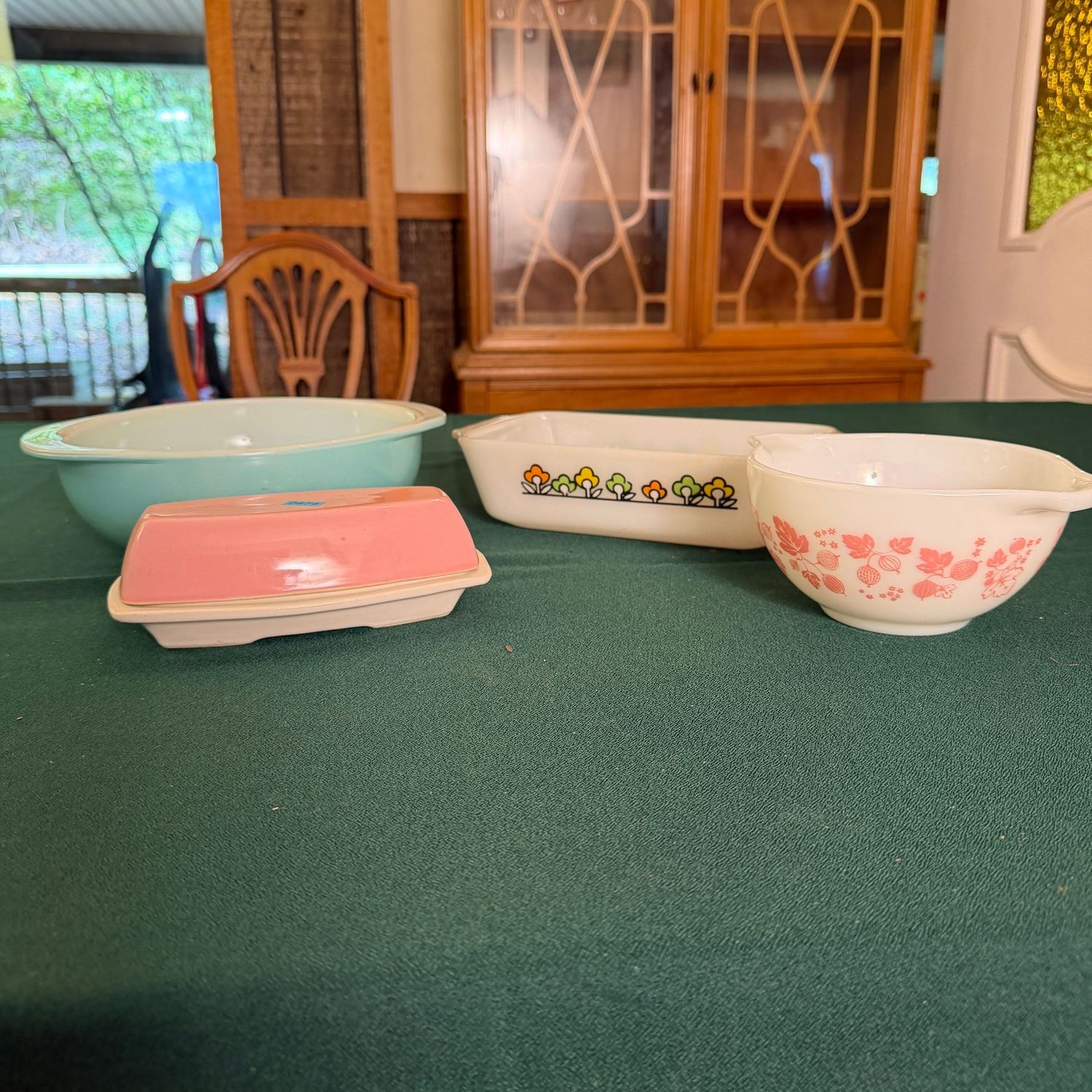 Vintage kitchenware, Pyrex 1-1/2 pint gooseberry bowl, Anchor Hocking Summerfield loaf pan, Pyrex 2-quart robins egg blue bowl, USA pottery pink butter dish, B0674 Vintage kitchenware, Pyrex 1-1/2 pint gooseberry bowl, Anchor Hocking Summerfield loaf pan, Pyrex 2-quart robins egg blue bowl, USA pottery pink butter dish, B0674