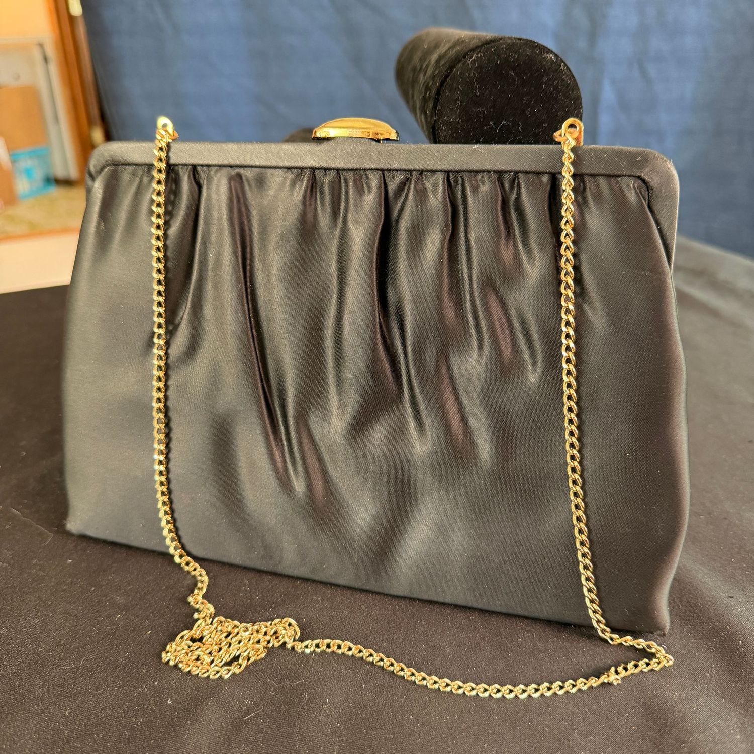 Vintage Mardane evening bag purse with cheval mirror inside, 9", needs minor cleaning on exterior, B0458